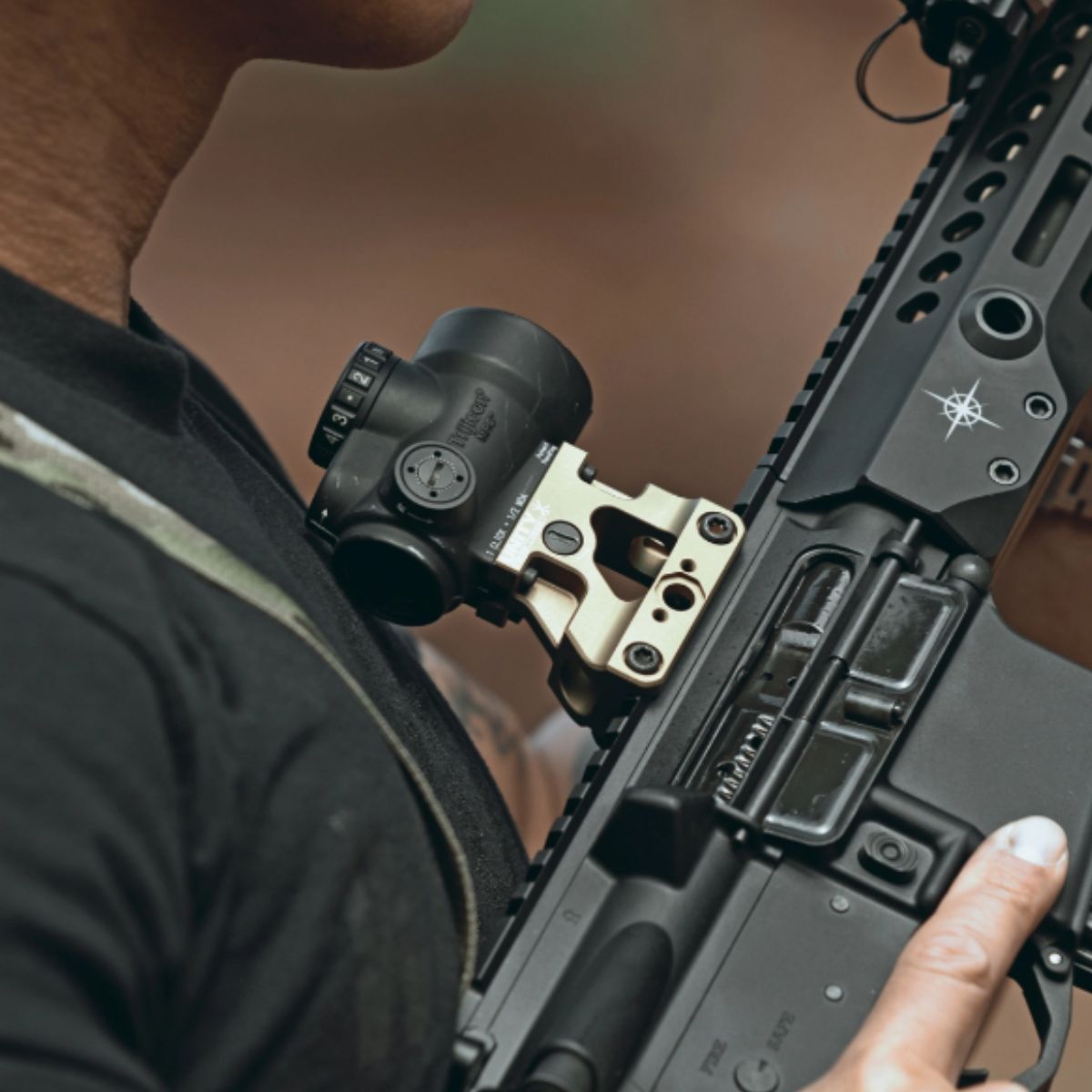 Unity Tactical FAST MRO FDE Trijicon MRO対応 FST-MROF Unity Tactical FAST MRO FDE Trijicon MRO対応 FST-MROF