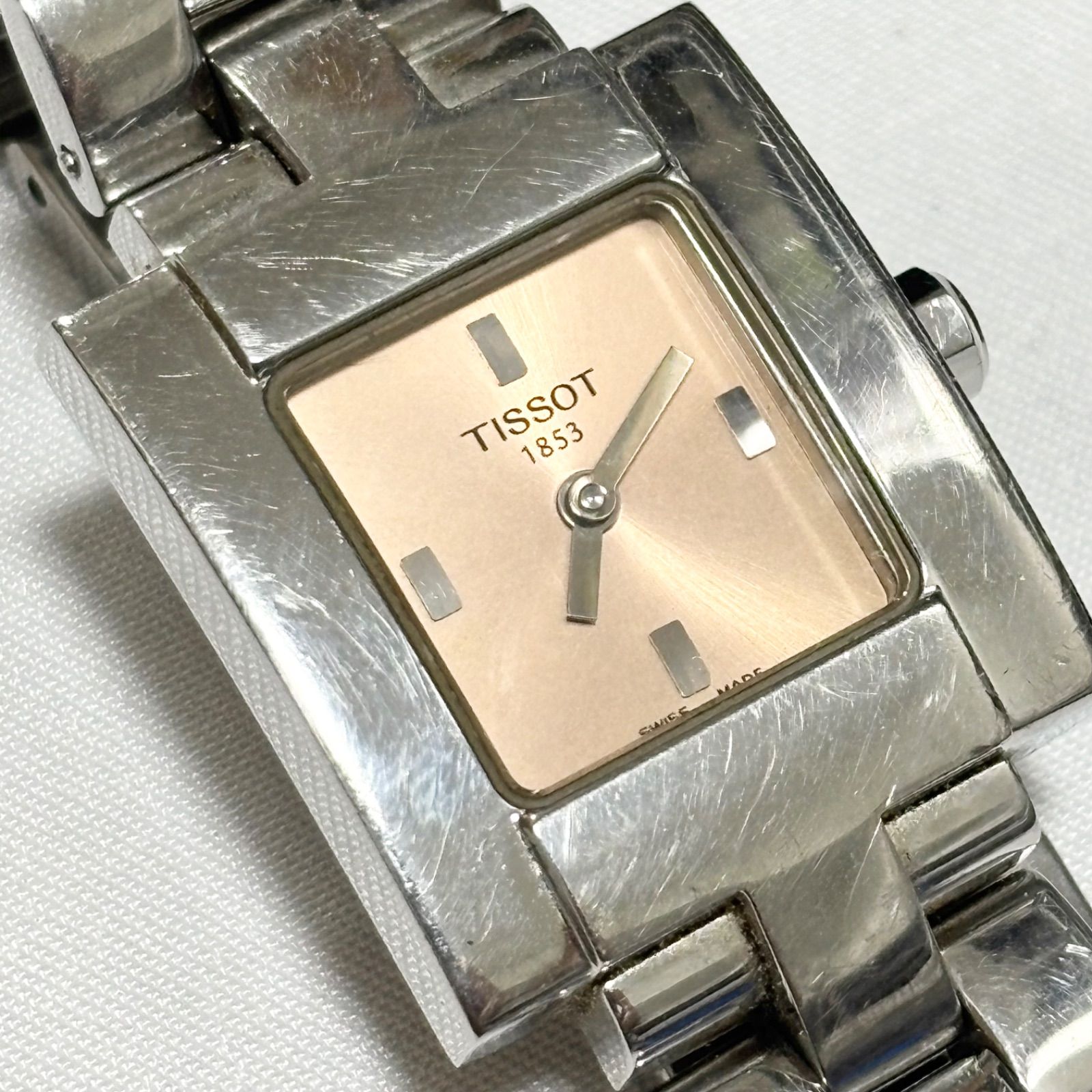 【送料無料】TISSOT/ティソ/1853/ピンク×シルバー/スクエア/クォーツ腕時計/電池切れ/動作未確認/中古品/ジャンク品扱い 【送料無料】TISSOT/ティソ/1853/ピンク×シルバー/スクエア/クォーツ腕時計/電池切れ/動作未確認/中古品/ジャンク品扱い