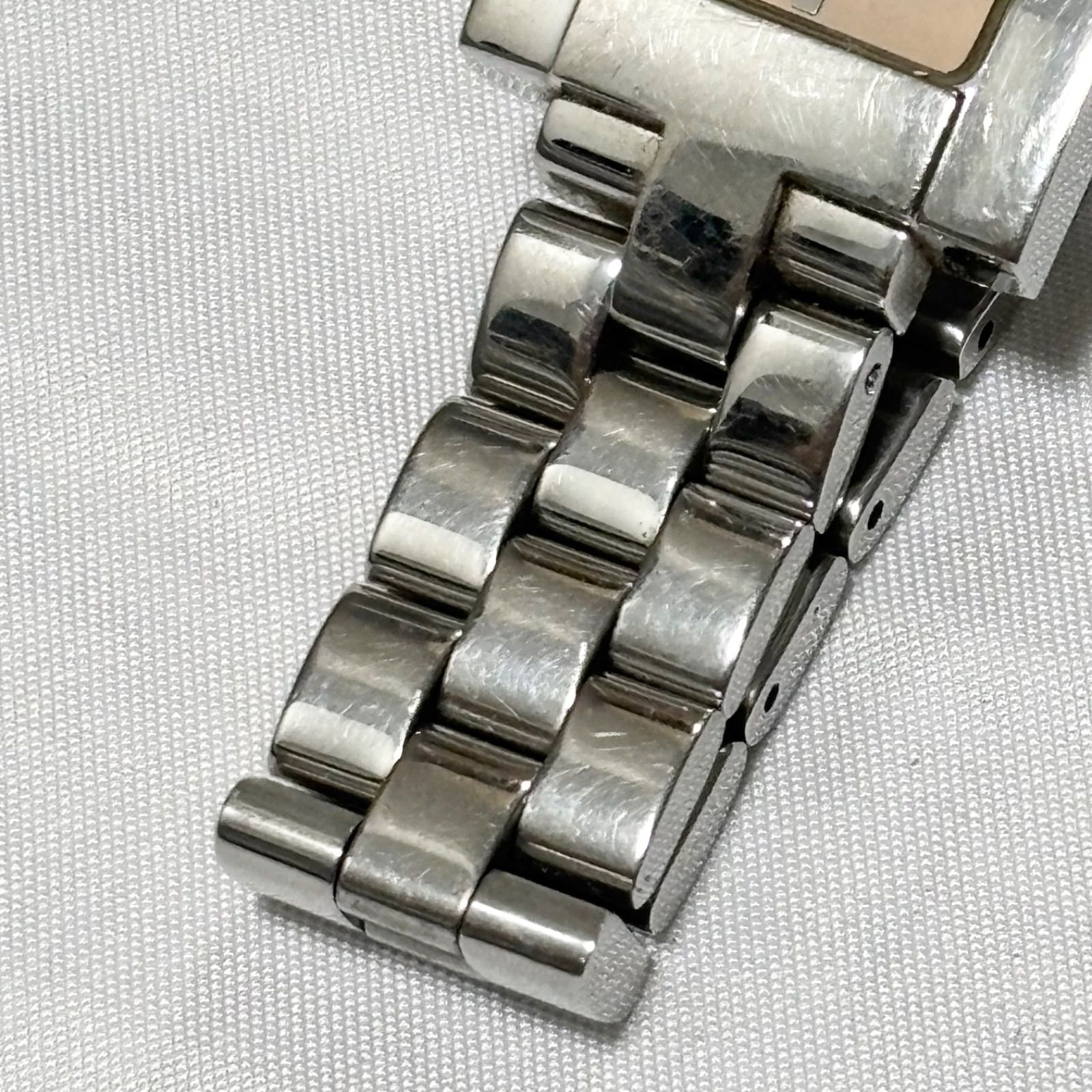 【送料無料】TISSOT/ティソ/1853/ピンク×シルバー/スクエア/クォーツ腕時計/電池切れ/動作未確認/中古品/ジャンク品扱い 【送料無料】TISSOT/ティソ/1853/ピンク×シルバー/スクエア/クォーツ腕時計/電池切れ/動作未確認/中古品/ジャンク品扱い