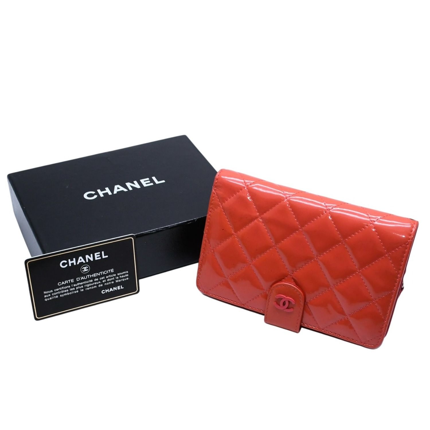 CHANEL シャネル マトラッセブリリアント パテントレザー二つ折りミディアムウォレット 16番台 キルティング ココマーク 財布 エナメル オレンジ 美品 中古 4a002826