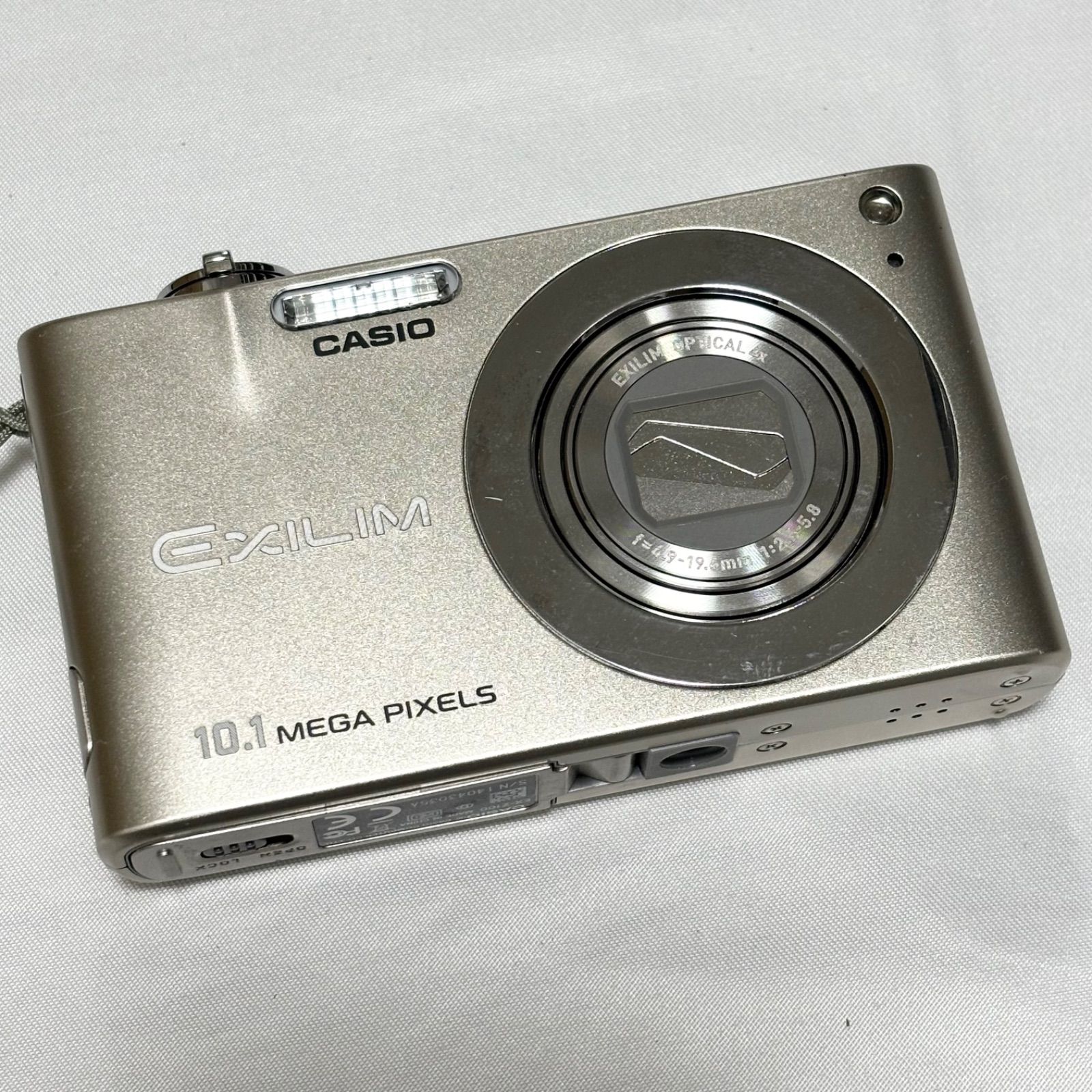 【送料無料】CASIO/カシオ/EXILIM/エクシリム/EX-Z100/シルバー/コンパクトデジタルカメラ/デジカメ/撮影/写真/動作未確認/ジャンク品扱い/中古品