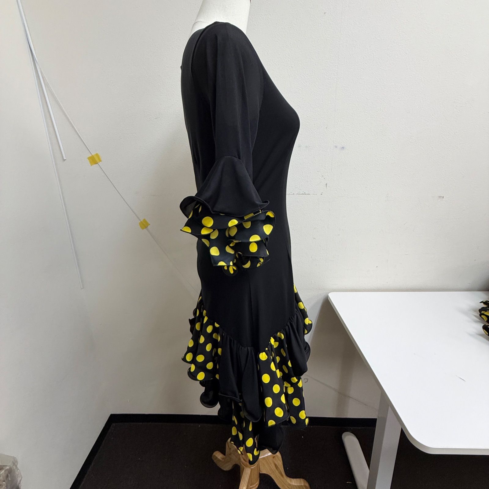 prima boutique】フラメンコ衣装 ツーピース ファルダ ブラック 黒