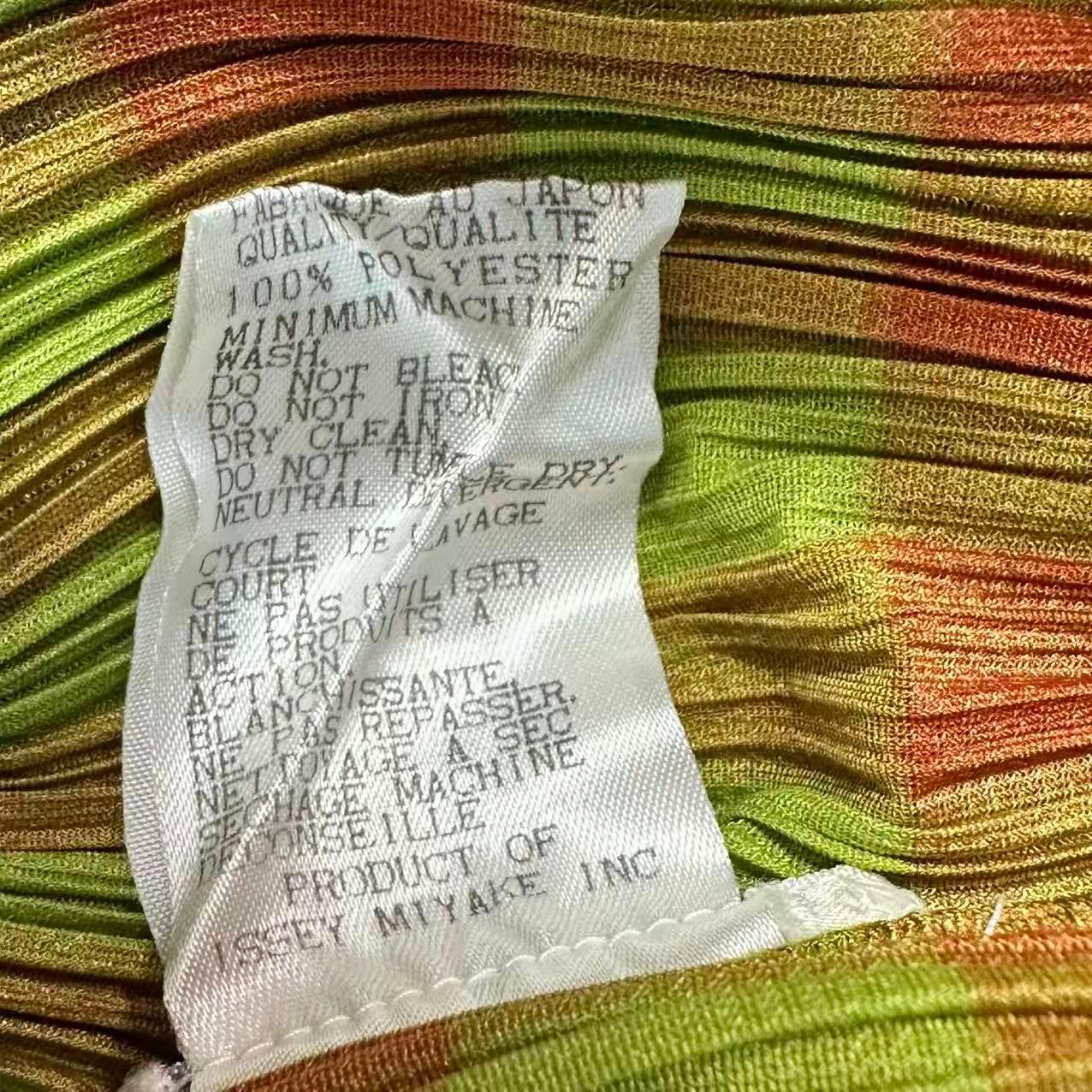 極美品 ISSEY MIYAKE イッセイミヤケ PLEATS PLEASE プリーツプリーズ ノースリーブワンピース チェックプリント サイズ4 極美品 ISSEY MIYAKE イッセイミヤケ PLEATS PLEASE プリーツプリーズ ノースリーブワンピース チェックプリント サイズ4