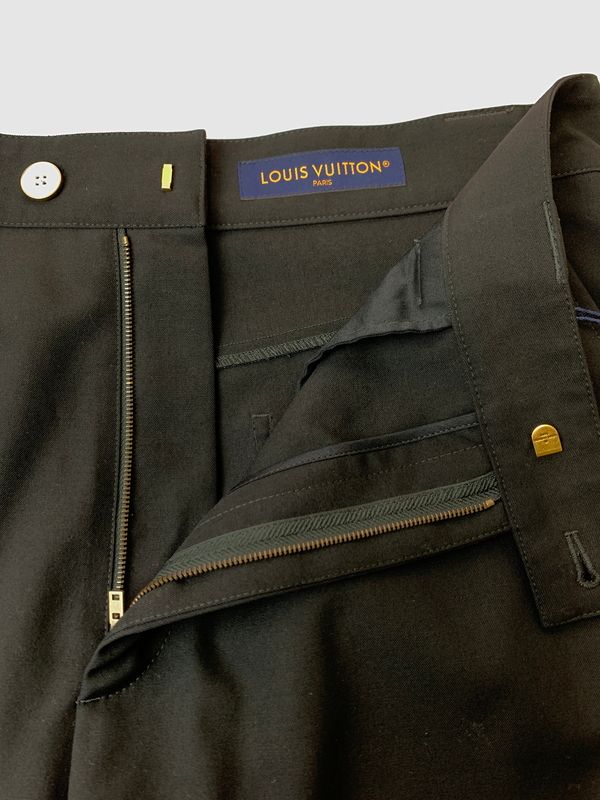 【中古美品】 LOUIS VUITTON ルイ・ヴィトン 25SS テーラードウール カーペンターパンツ RM251MM PQR HSP43W ボトムス 【179-260526-jt-22-min】 【中古美品】 LOUIS VUITTON ルイ・ヴィトン 25SS テーラードウール カーペンターパンツ RM251MM PQR HSP43W ボトムス 【179-260526-jt-22-min】