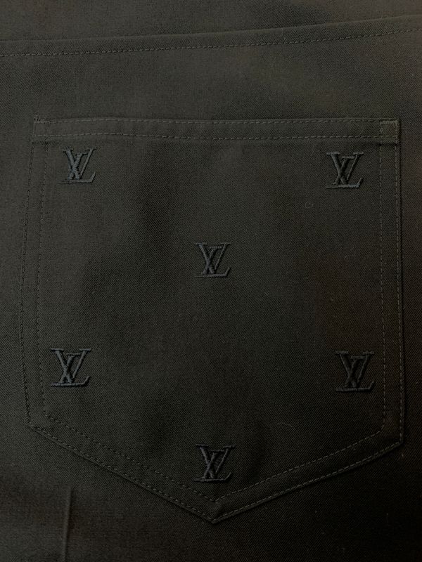 【中古美品】 LOUIS VUITTON ルイ・ヴィトン 25SS テーラードウール カーペンターパンツ RM251MM PQR HSP43W ボトムス 【179-260526-jt-22-min】 【中古美品】 LOUIS VUITTON ルイ・ヴィトン 25SS テーラードウール カーペンターパンツ RM251MM PQR HSP43W ボトムス 【179-260526-jt-22-min】
