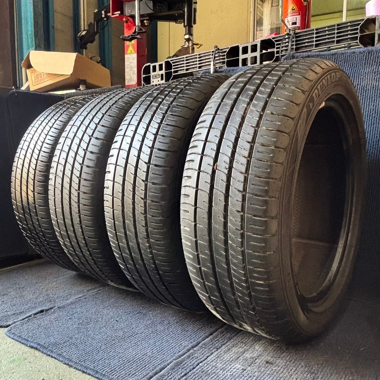 ☆送料無料☆【2021年製造】【溝9分山】DUNLOP ENASAVE EC204 4本 215/50R17 傷有り ASP3596