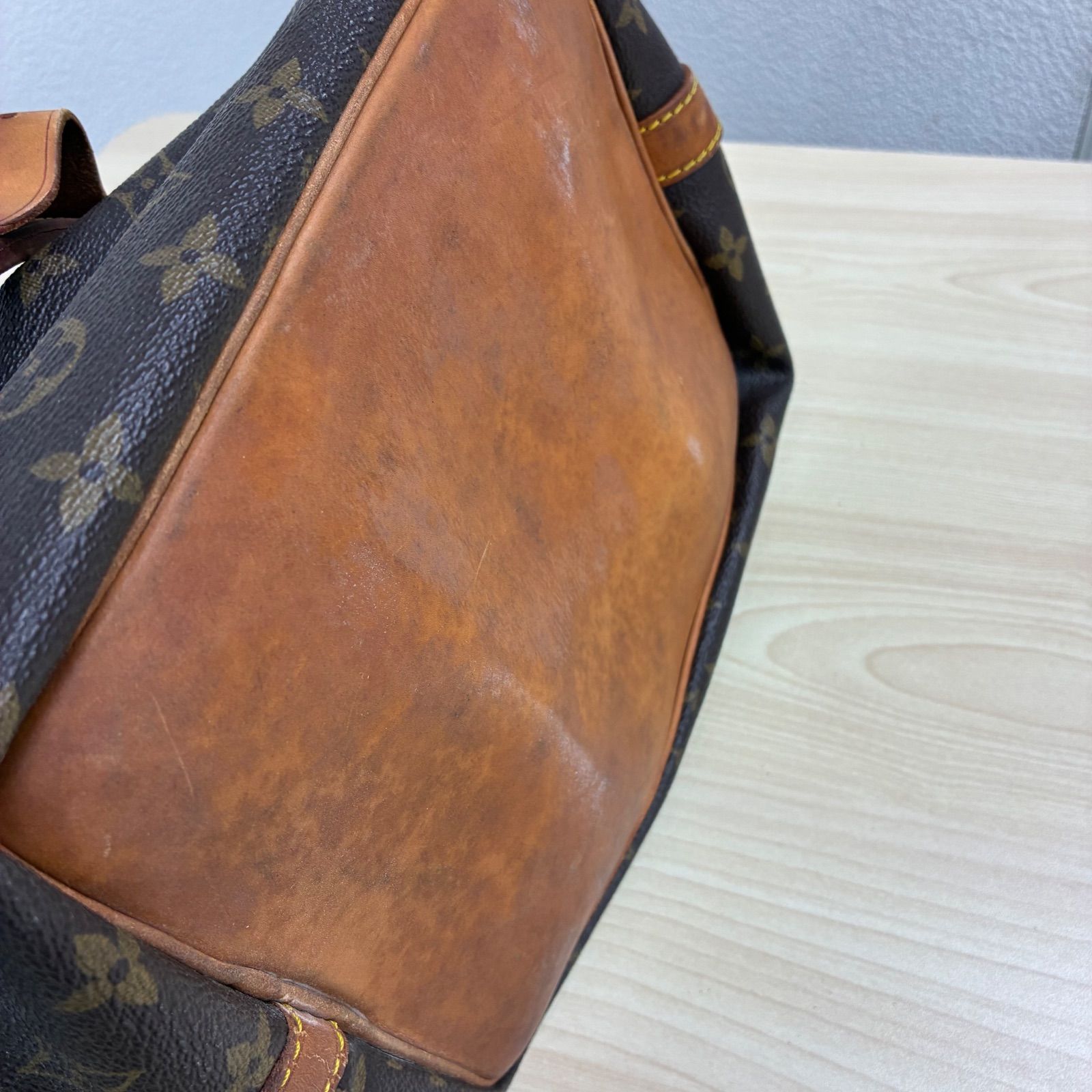 ルイヴィトン LOUIS VUITTON】訳あり・モノグラム プチノエ巾着バック 