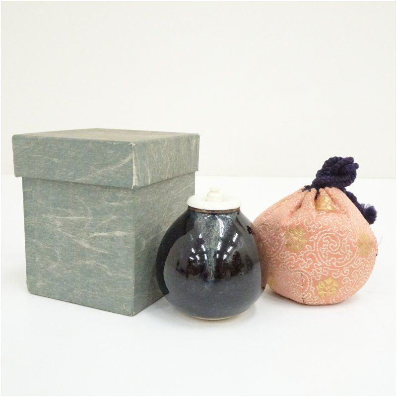 骨董品　茶道具　茄子茶入　自作桐箱　紙箱　S2456TI 茄子茶入（仕覆付）（紙箱） 茶入れ 茶道 茶道具 おしゃれ 道具 濃茶