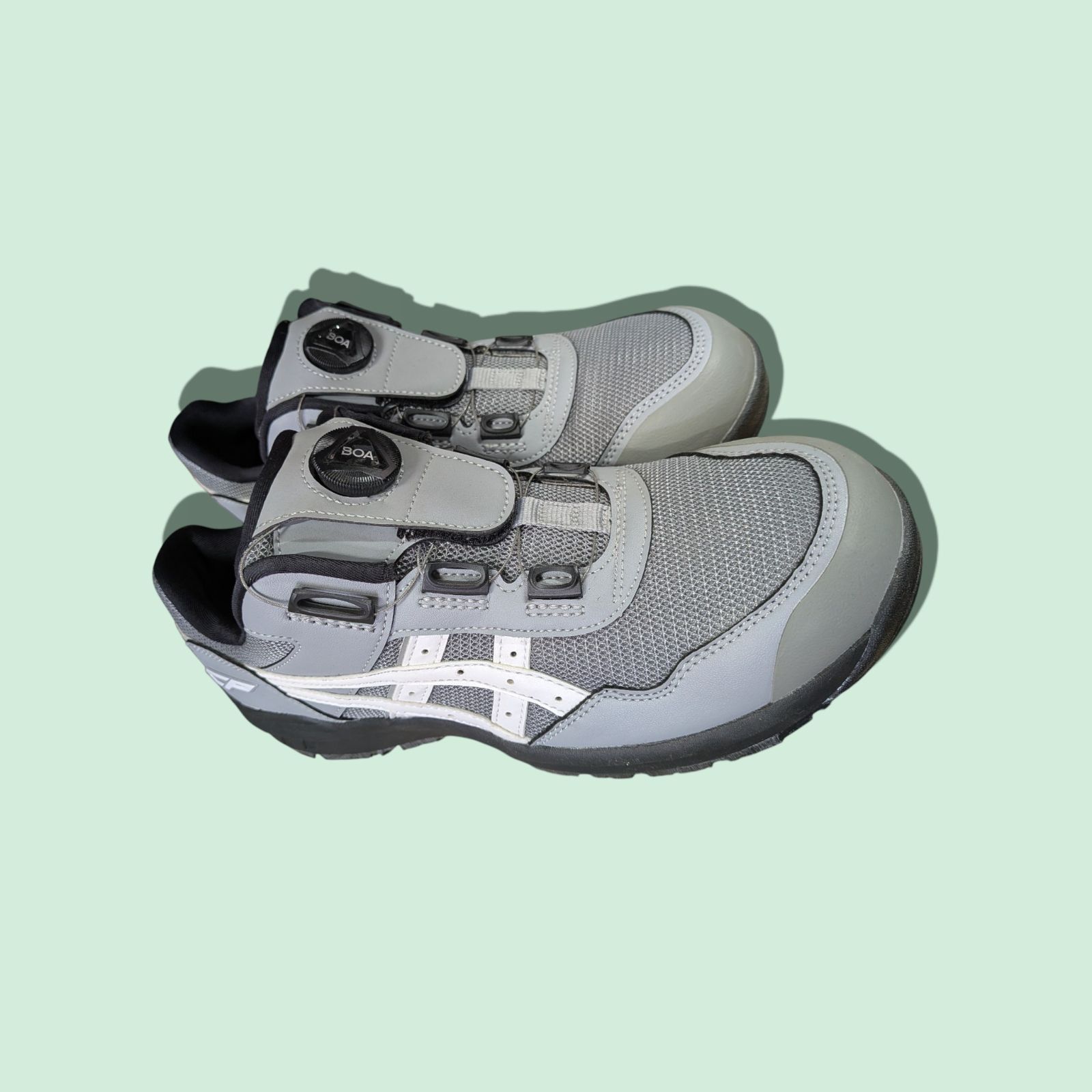ASICS アシックス　安全靴　スニーカー　ダイヤル式の紐　CP209　26.0㎝　新品　アウトドアやバイクや作業靴に　激安！