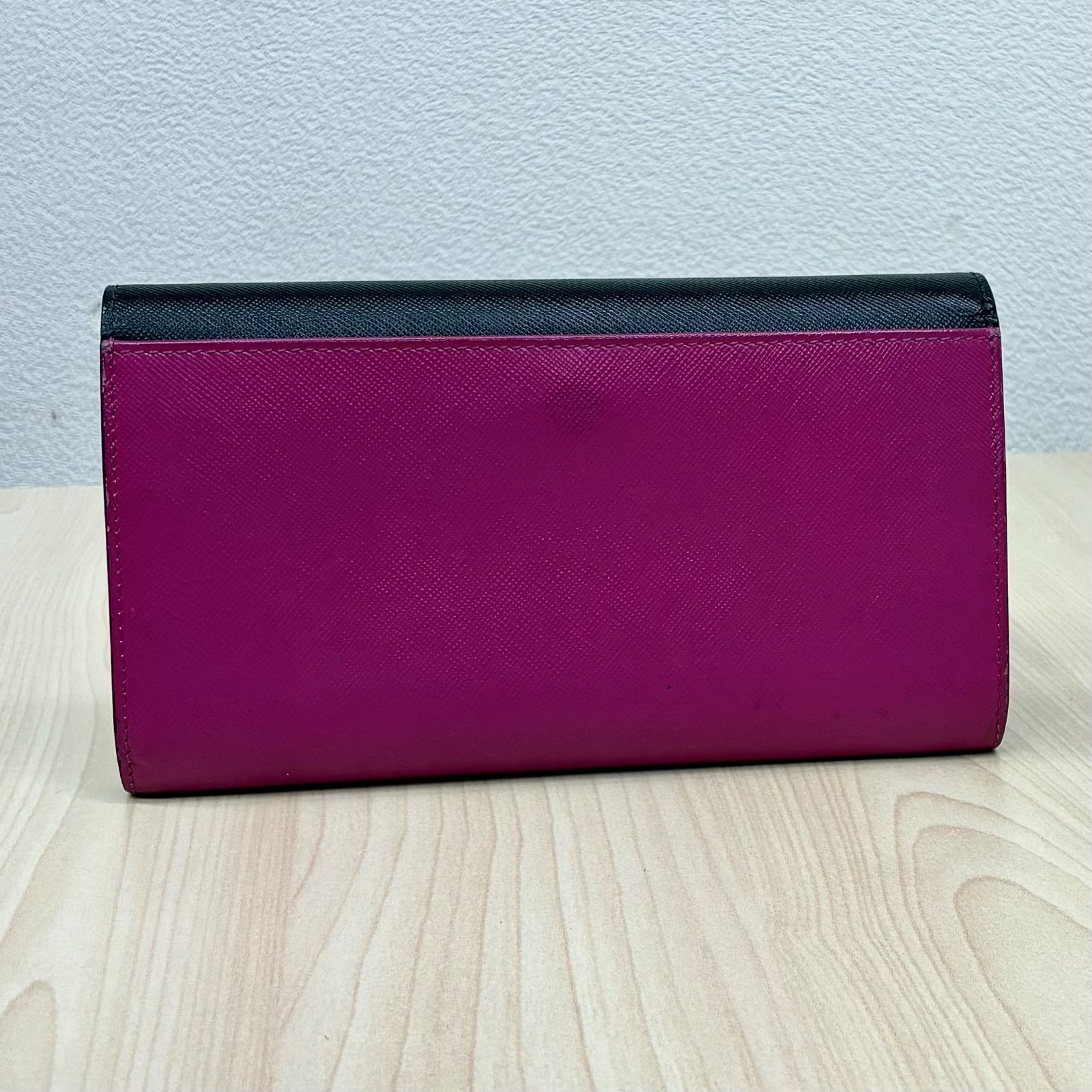 マルニ MARNI】バイカラー長財布 ブラック×ピンク - メルカリ