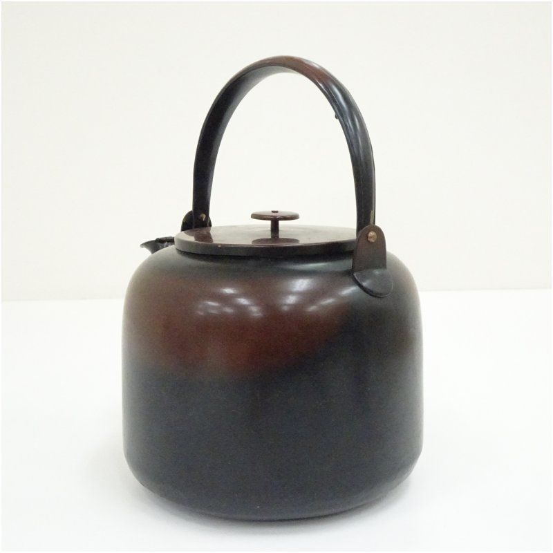 値下げ、一喜堂　腰黒水次　水指　【極上品】銅製　お茶道具/紙箱 銅腰黒水注（紙箱） 茶道 茶道具 おしゃれ 茶器 抹茶 水注ぎ みずつぎ