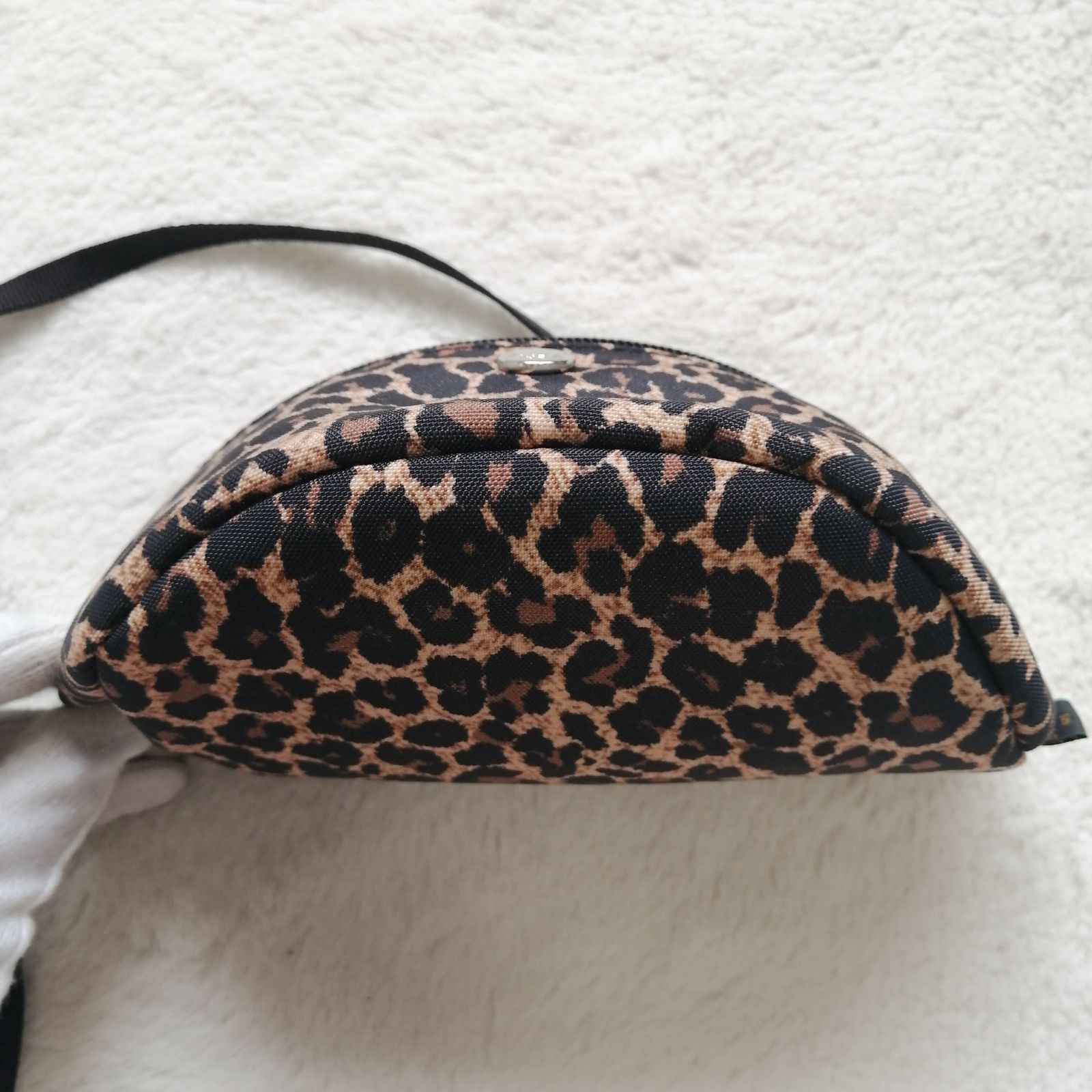 美品☆エルベシャプリエ ショルダーバッグ バナナポシェットXS
