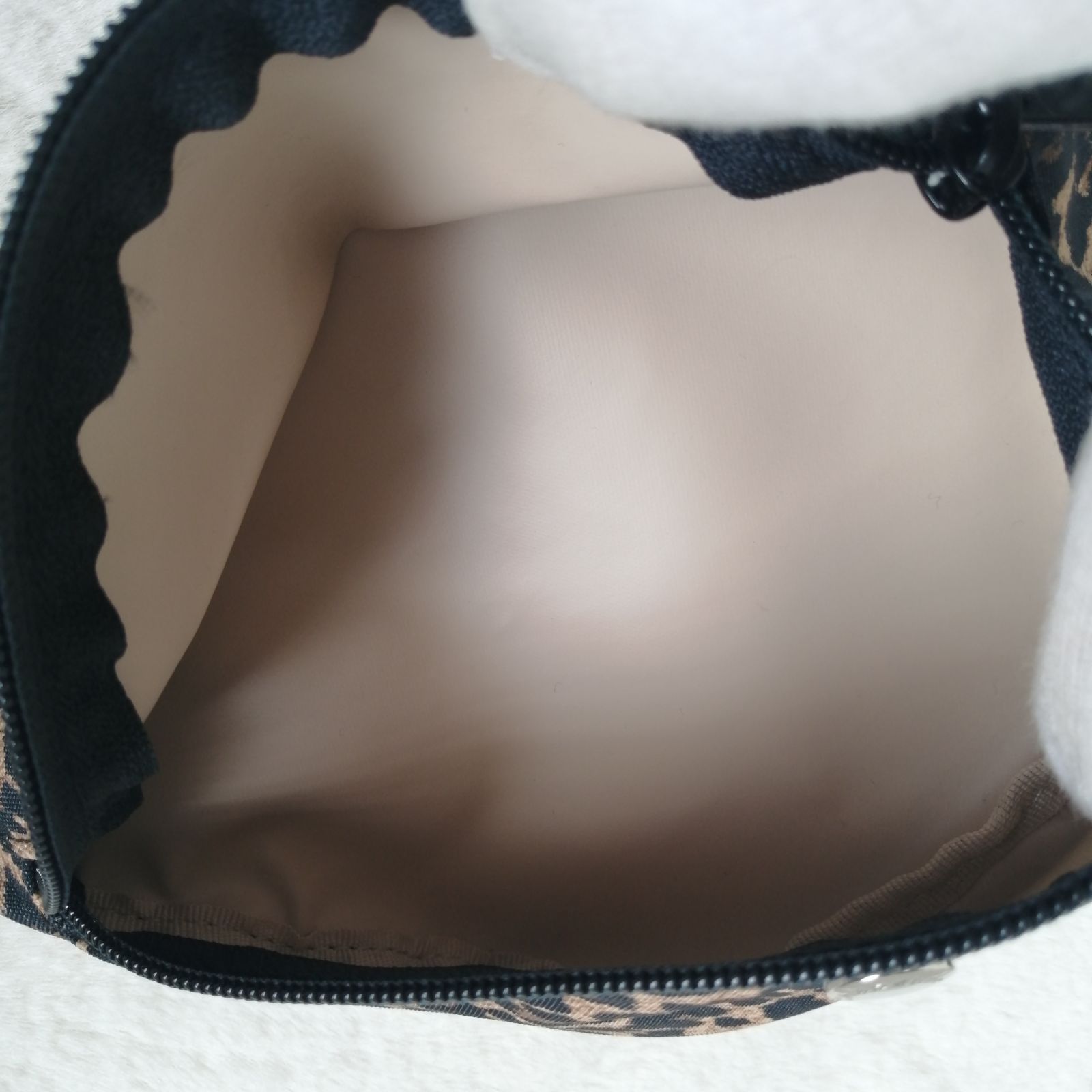 美品☆エルベシャプリエ ショルダーバッグ バナナポシェットXS