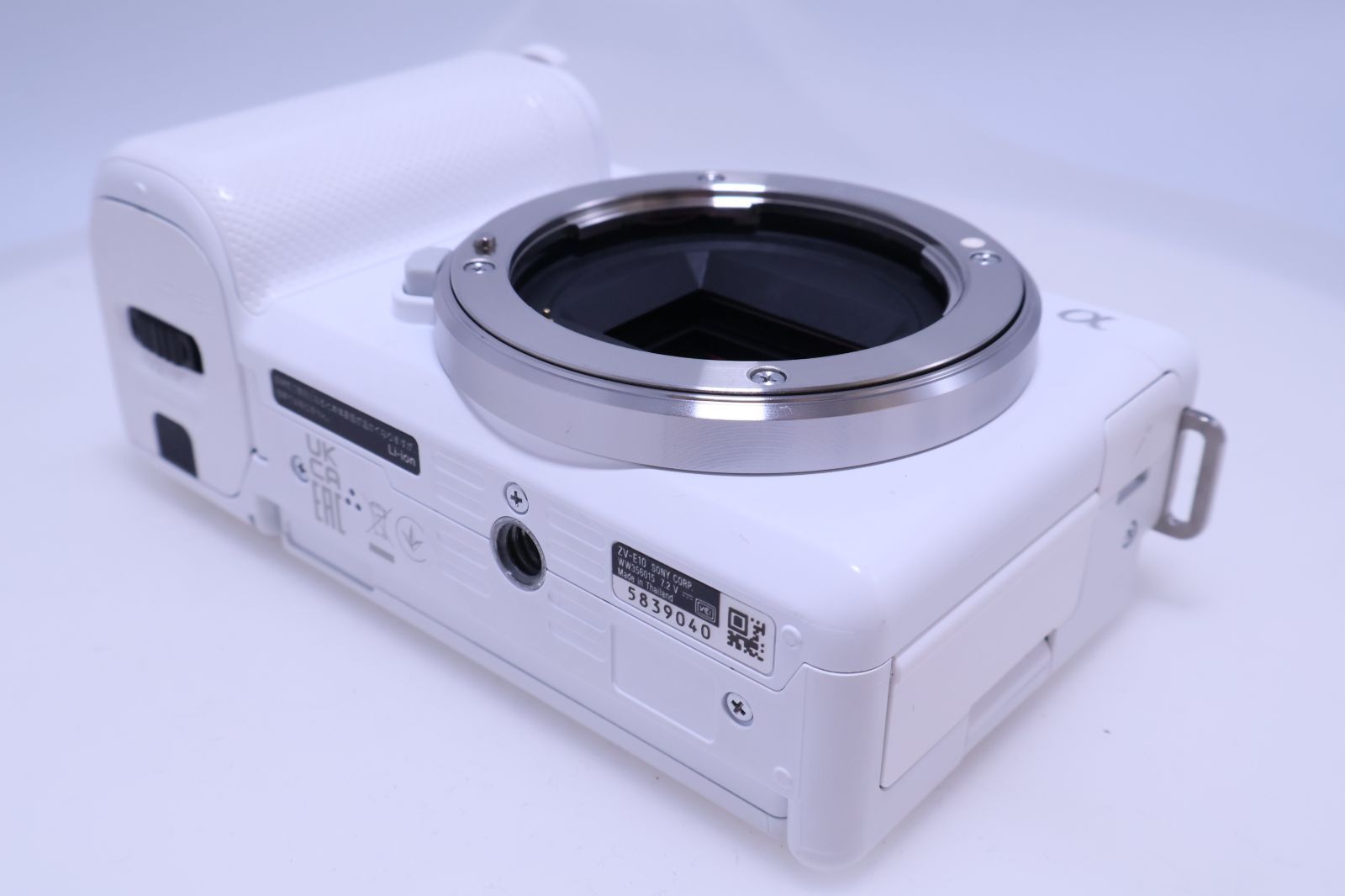 712回 美品】SONY ZV-E10 ボディ ホワイト ウィンドスクリーン付属