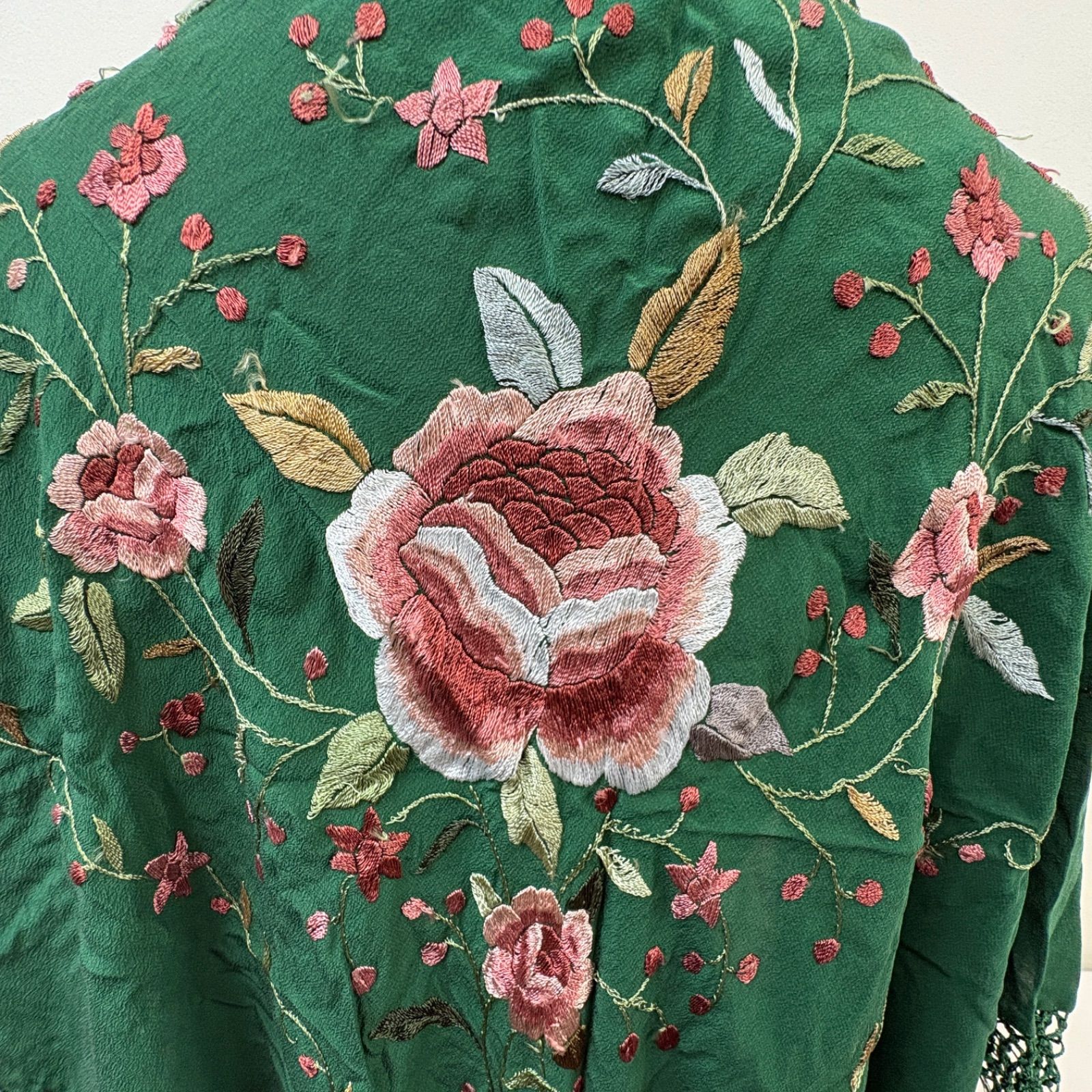 フラメンコ　シージョ　刺繍　濃緑 フラメンコ シージョ 緑 グリーン 花柄刺繍 フリンジ ショール - メルカリ