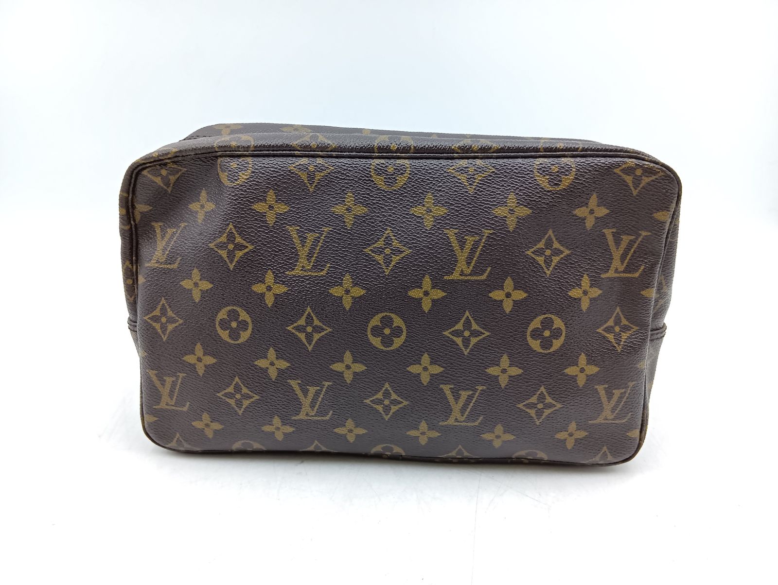 LOUIS VUITTON 化粧ポーチ セカンドバッグ トゥルーストワレット LOUIS VUITTON ヴィトン セカンドバック ポーチ モノグラム トゥルー