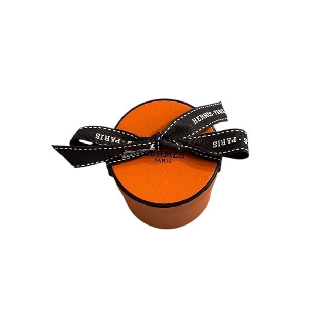 HERMES：エルメス ツイリー《ブールヴァールの陰から》新品 - メルカリ