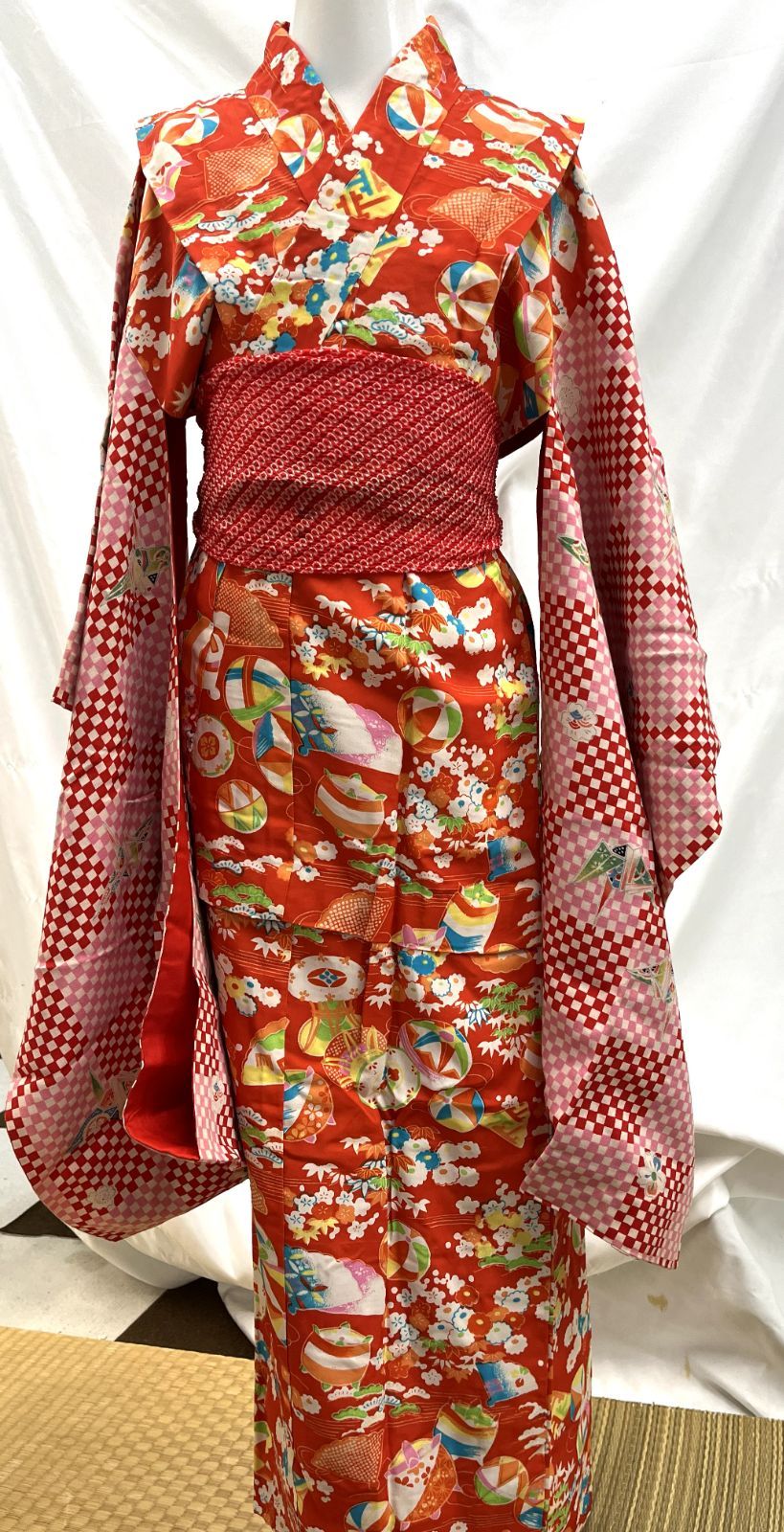 アンティーク着物　子供着物　七五三　正絹?　袷　鼓　菊　赤　リメイク　手芸