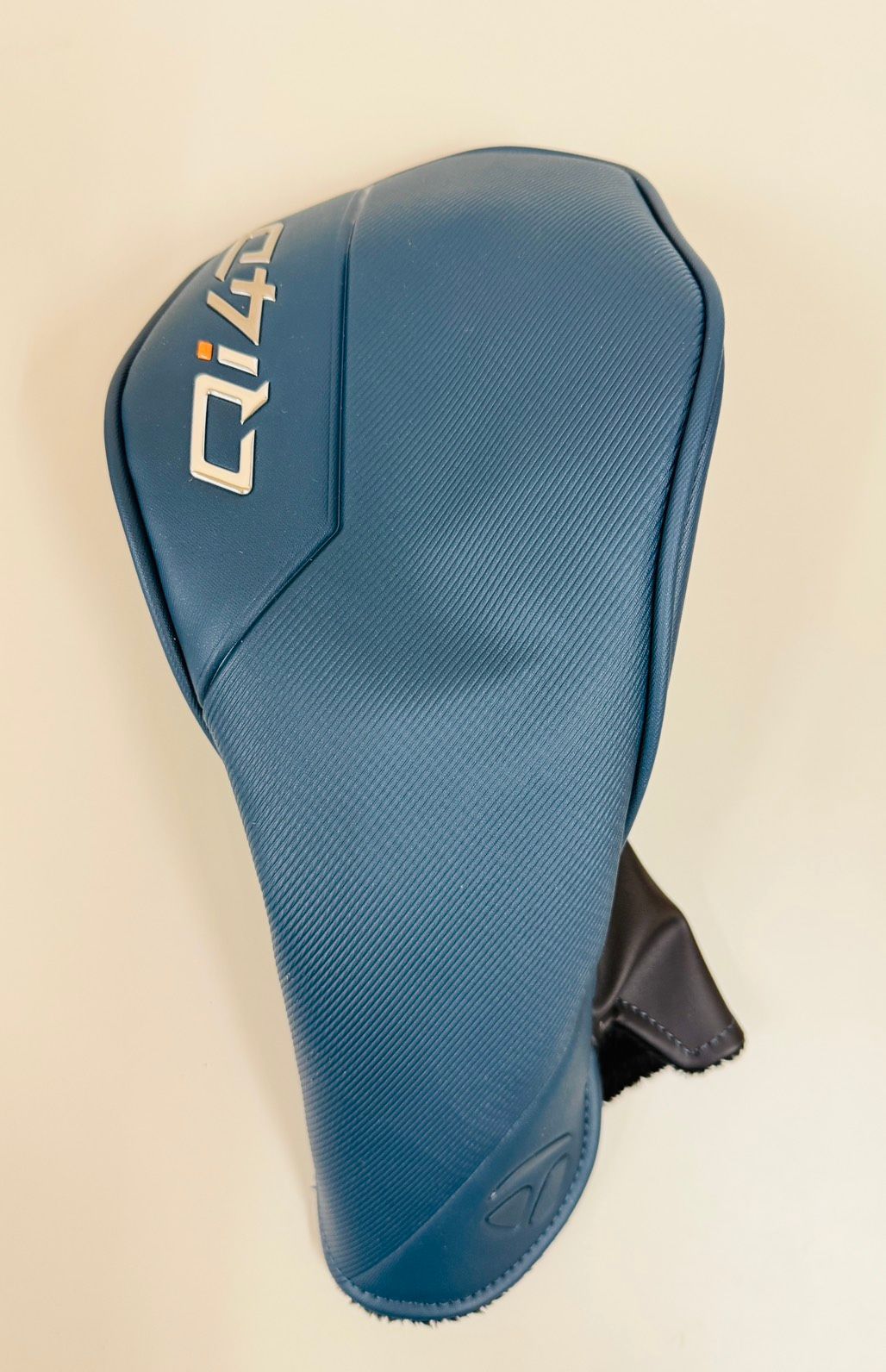 テーラーメイド(TaylorMade)のQi4Dドライバー用の純正ヘッドカバー(未