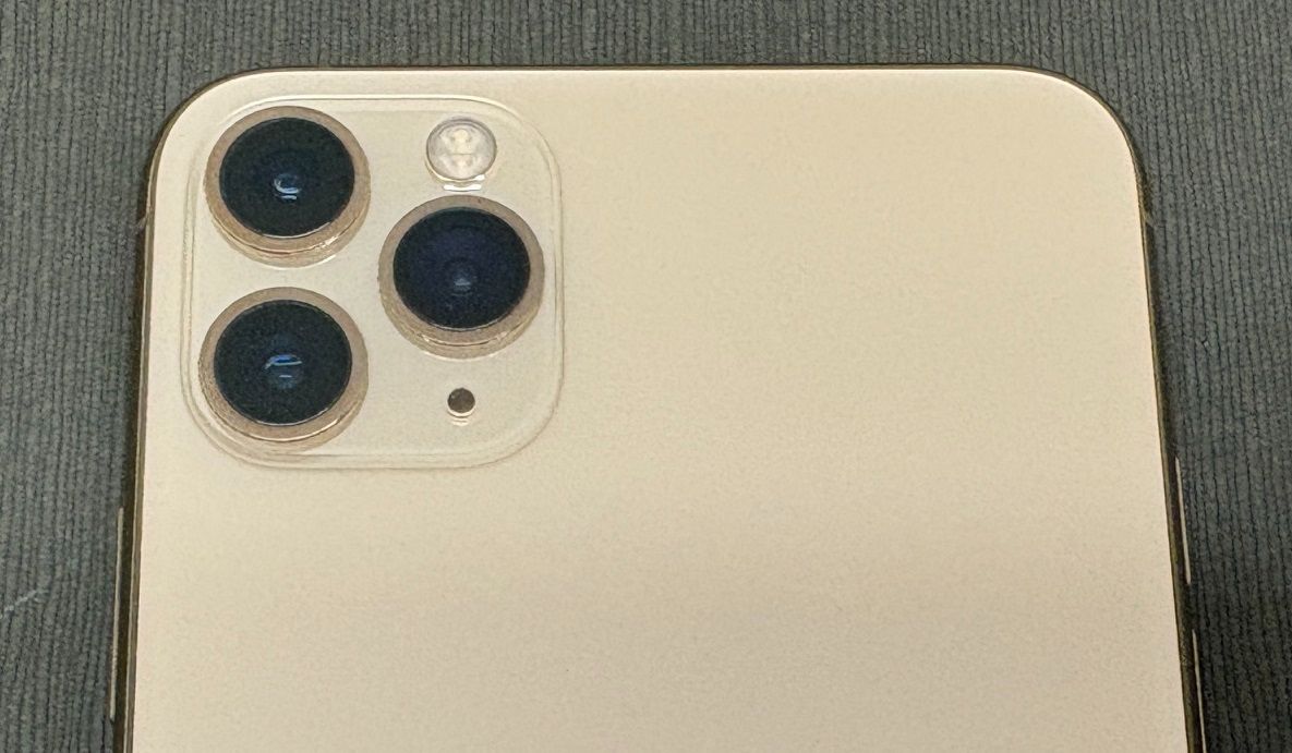 iPhone11 Pro Max 256GB ゴールド（ジャンク）- メルカリ