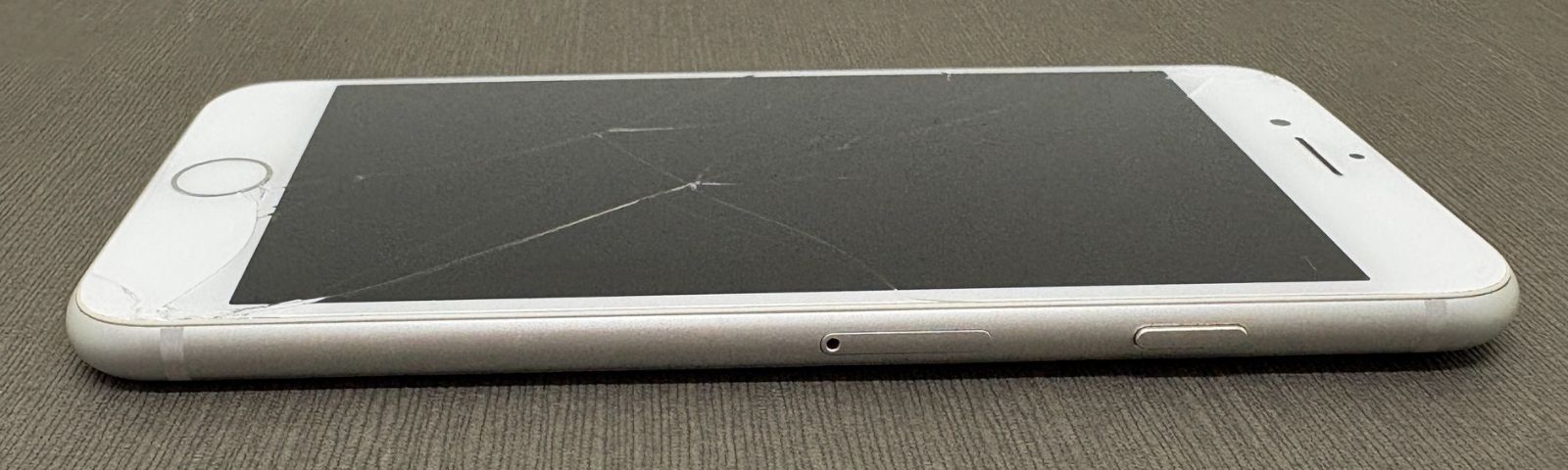 ジャンク】iPhone8 64GB シルバー softbank -SP862- - メルカリ