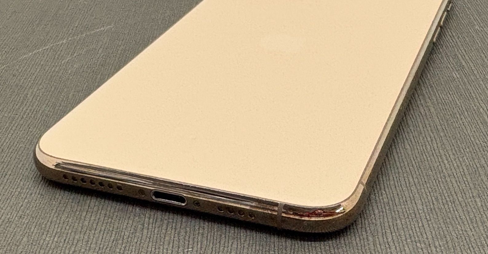iPhone11 Pro Max 256GB ゴールド（ジャンク）- メルカリ