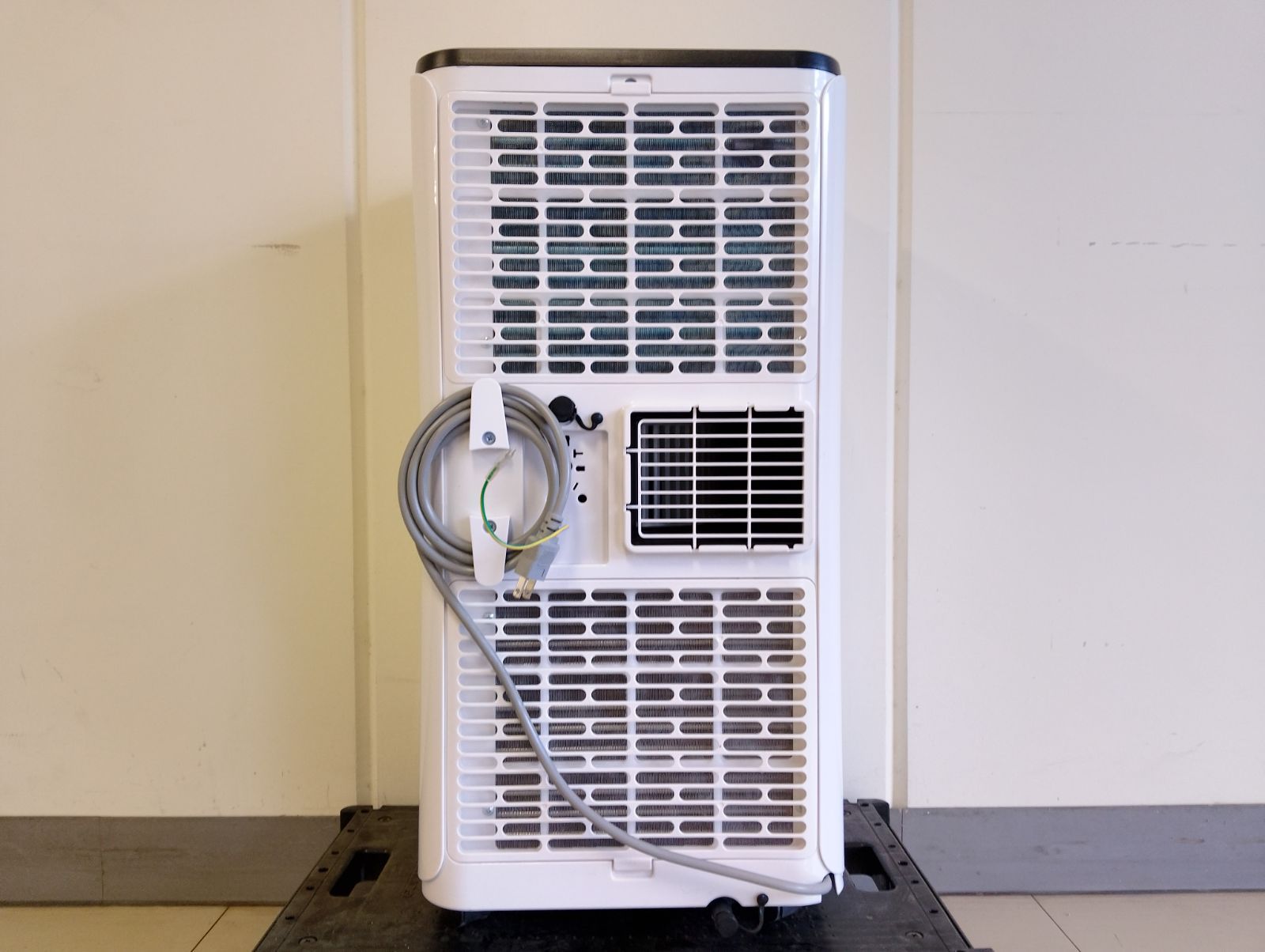 極美品/2024年製以降】未使用に近い スポットクーラー（移動式クーラー