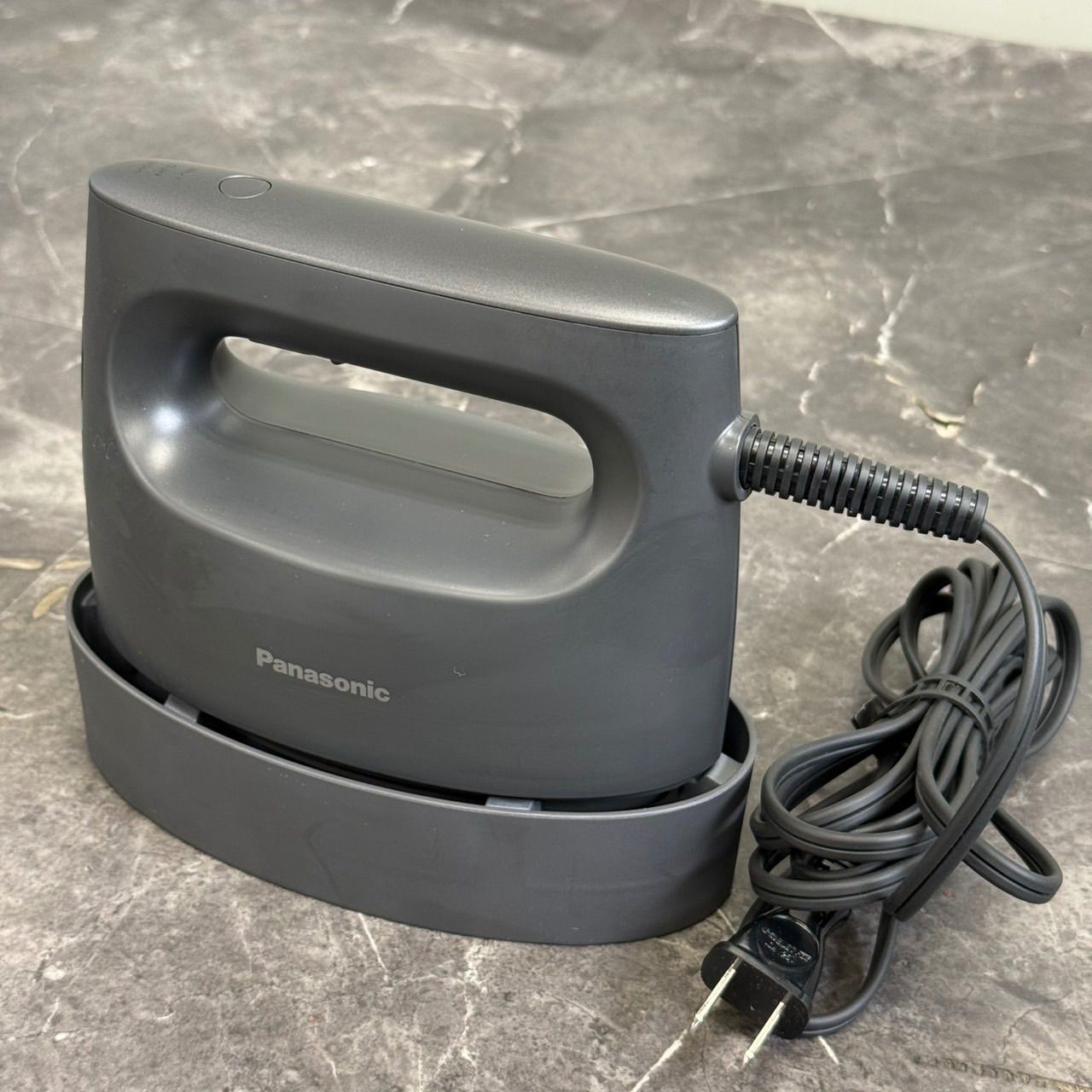 美品 Panasonic 衣類スチーマー ブラック NI-FS70A Panasonic 衣類