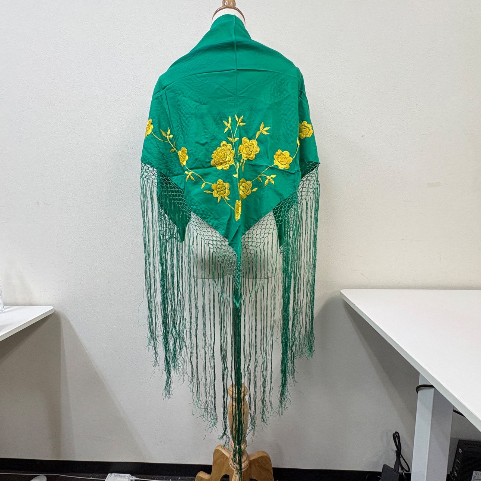 フラメンコ シージョ 緑 グリーン 花柄刺繍 フリンジ ショール