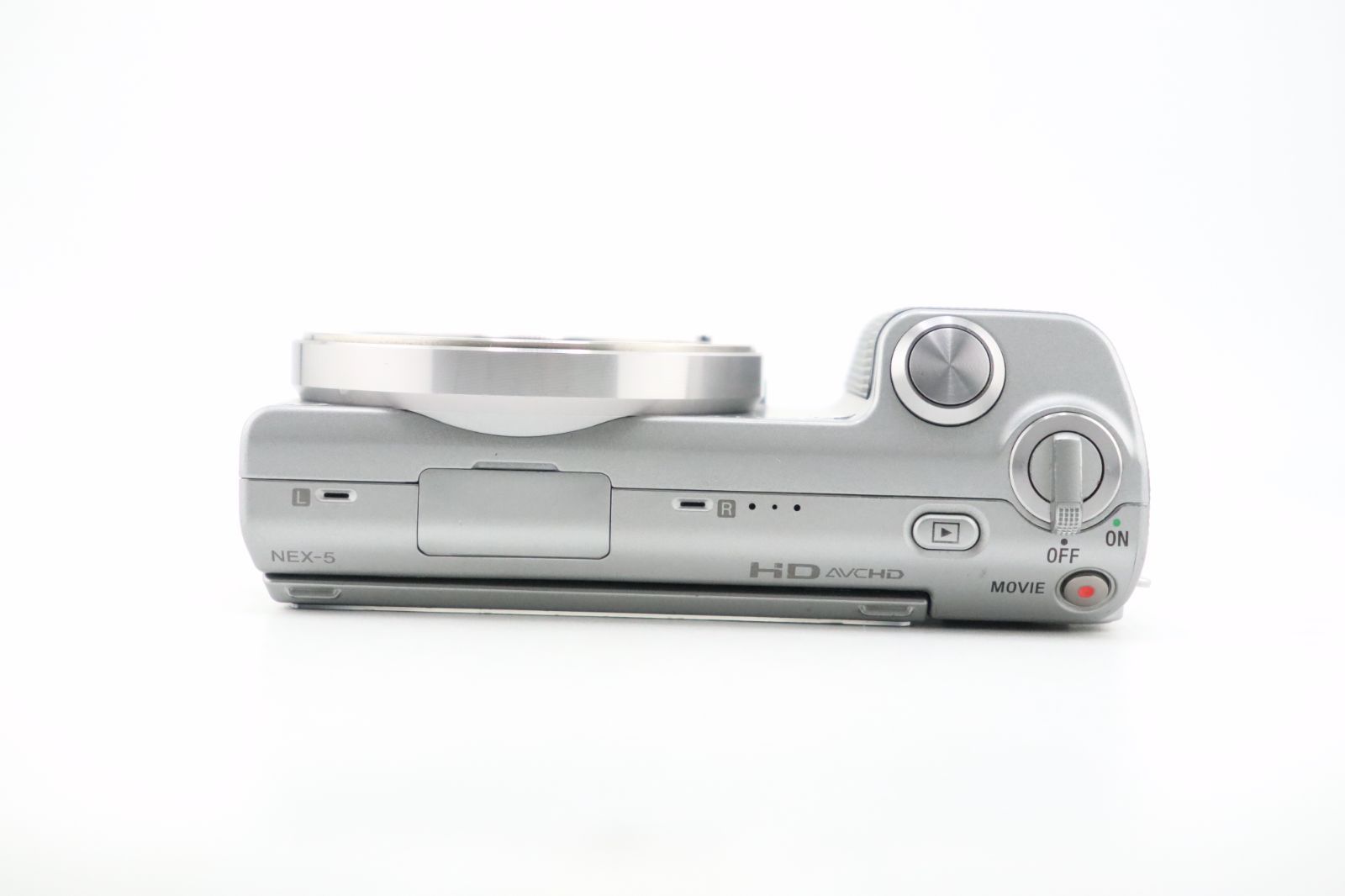 ☆美品☆﻿ソニー SONY α NEX-5 ボディ シルバー 充電器付 ☆ W0566
