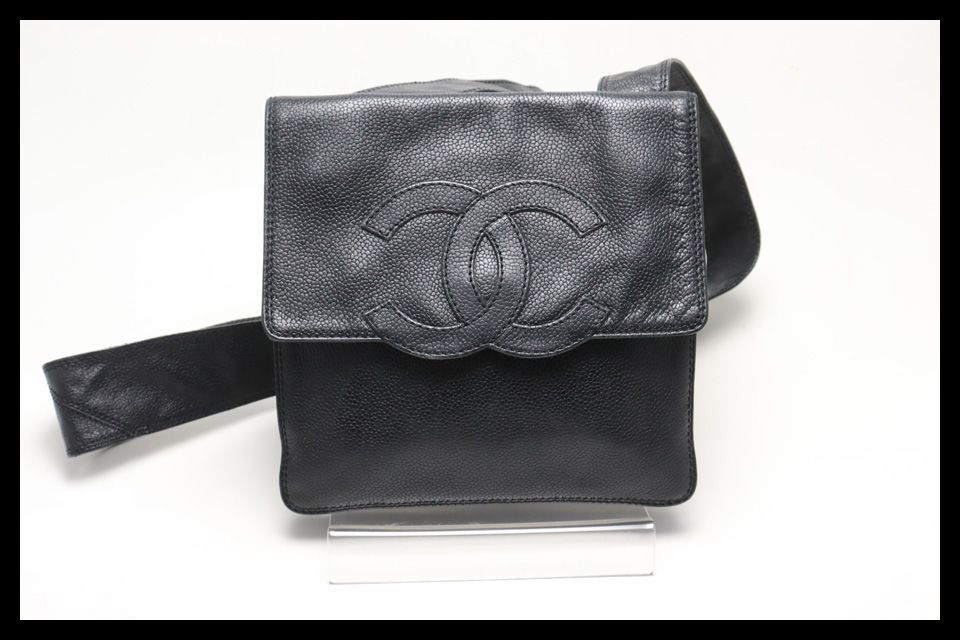 ■CHANEL 5番台 キャビアスキン デカココ GD金具 レザー ショルダーバッグ シャネル ■0514plA1130-O
