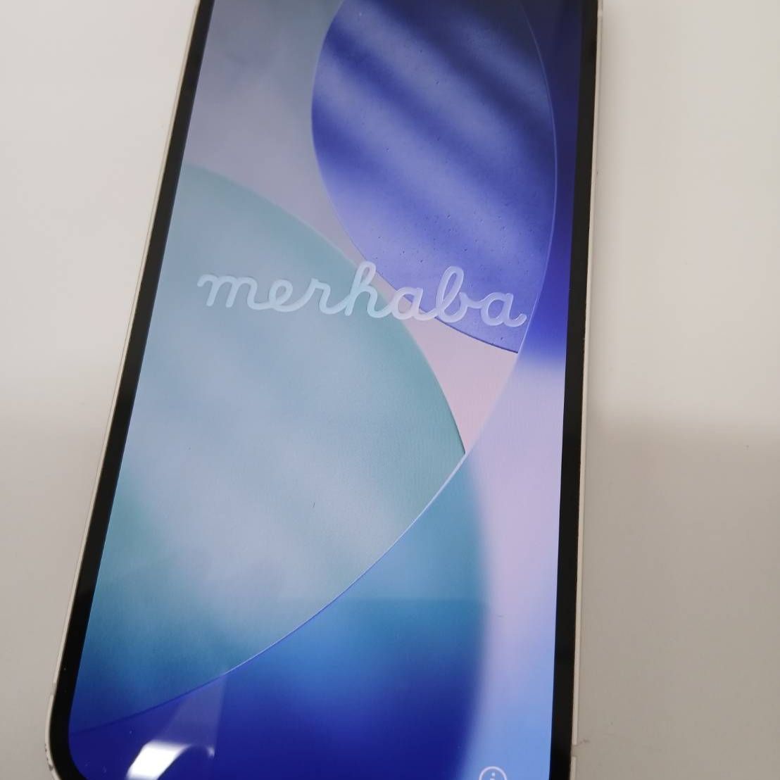 iPhone13 256GB　ホワイト SIMロック解除済み 初期化済み 動作確認済み 傷あり 本体のみ 【A】