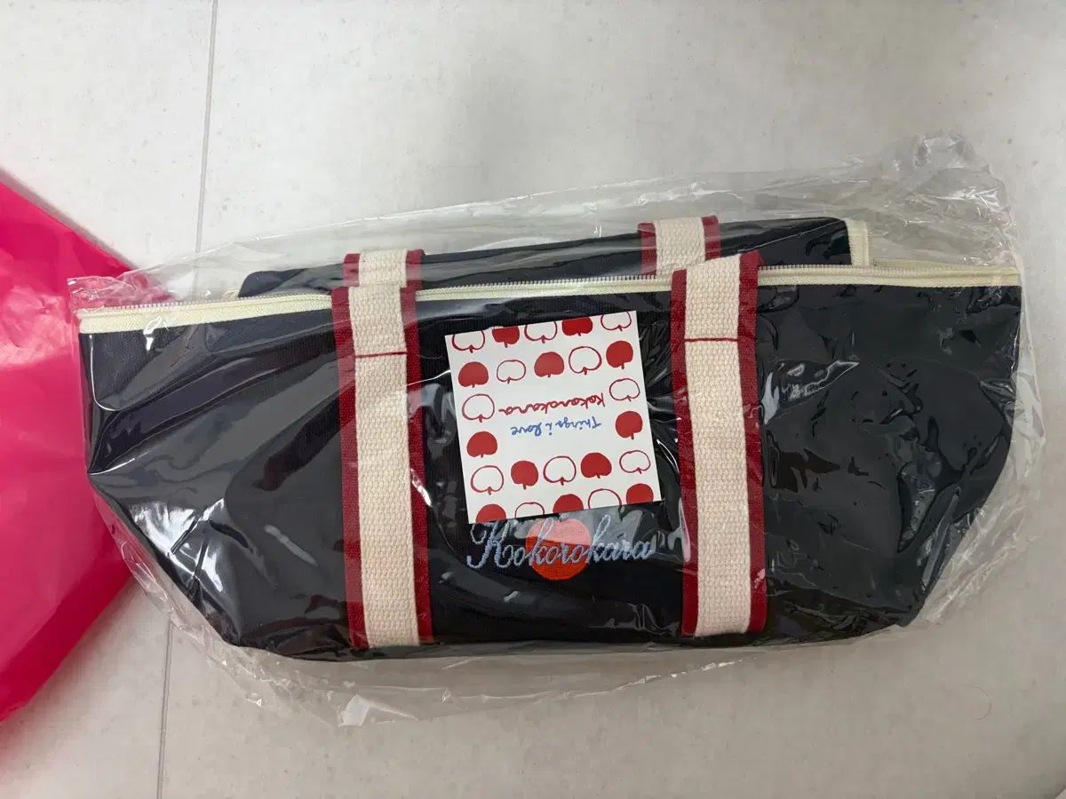 斗山ベアーズ 弦巻こころ KARA コラボ 保冷バッグ 未開封