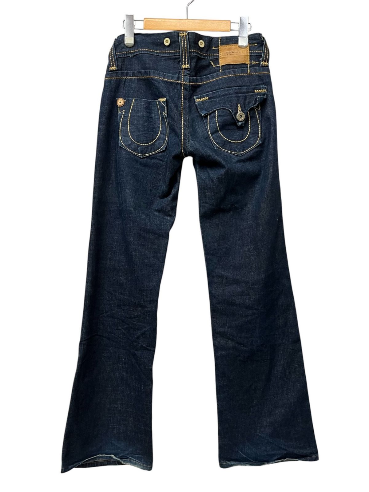 TRUE RELIGION (トゥルーレリュージョン) ローライズ フレアデニム