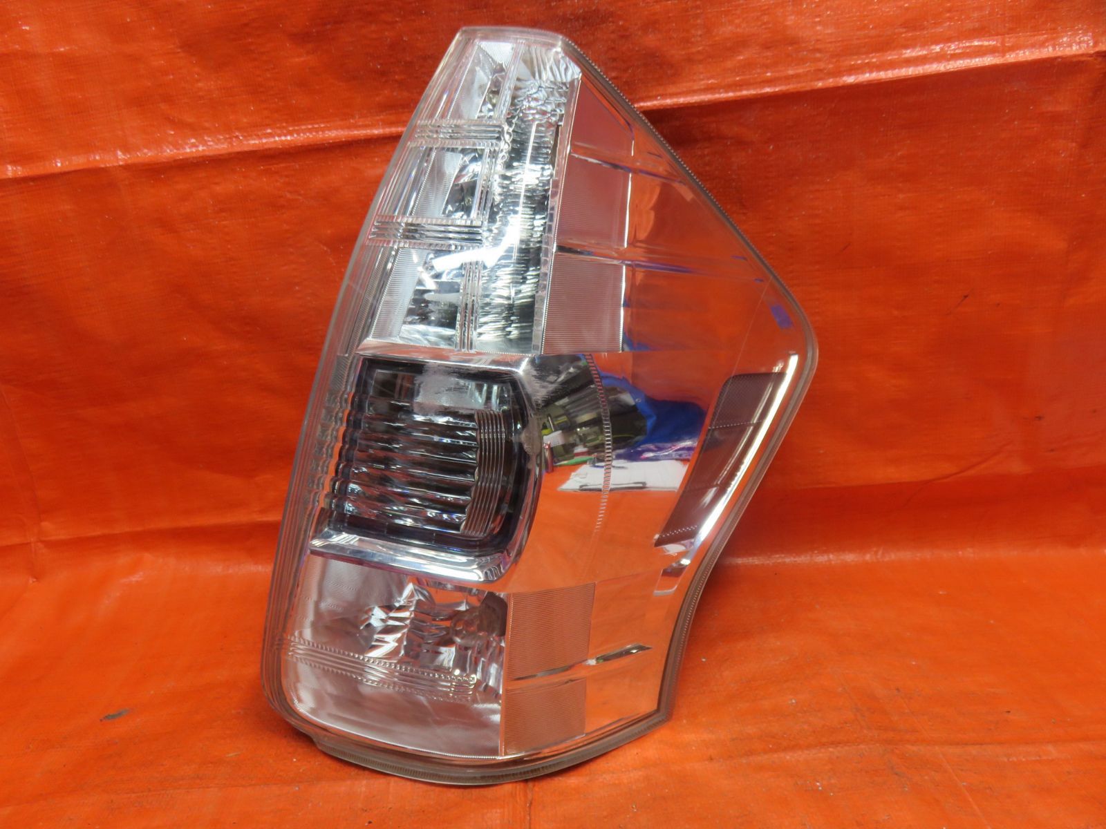 トヨタ プリウスα 前期 LED テールランプ 左右 STANLEY 47-46 LF372* 点灯OK プリウスα ZVW41W (右) テールライト LED テールランプ