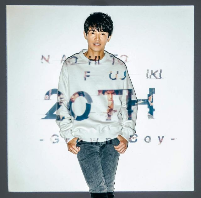 【中古-非常に良い】20th‐Grown Boy‐[初回限定盤](デカジャケット・初回限定盤バージョン付き)