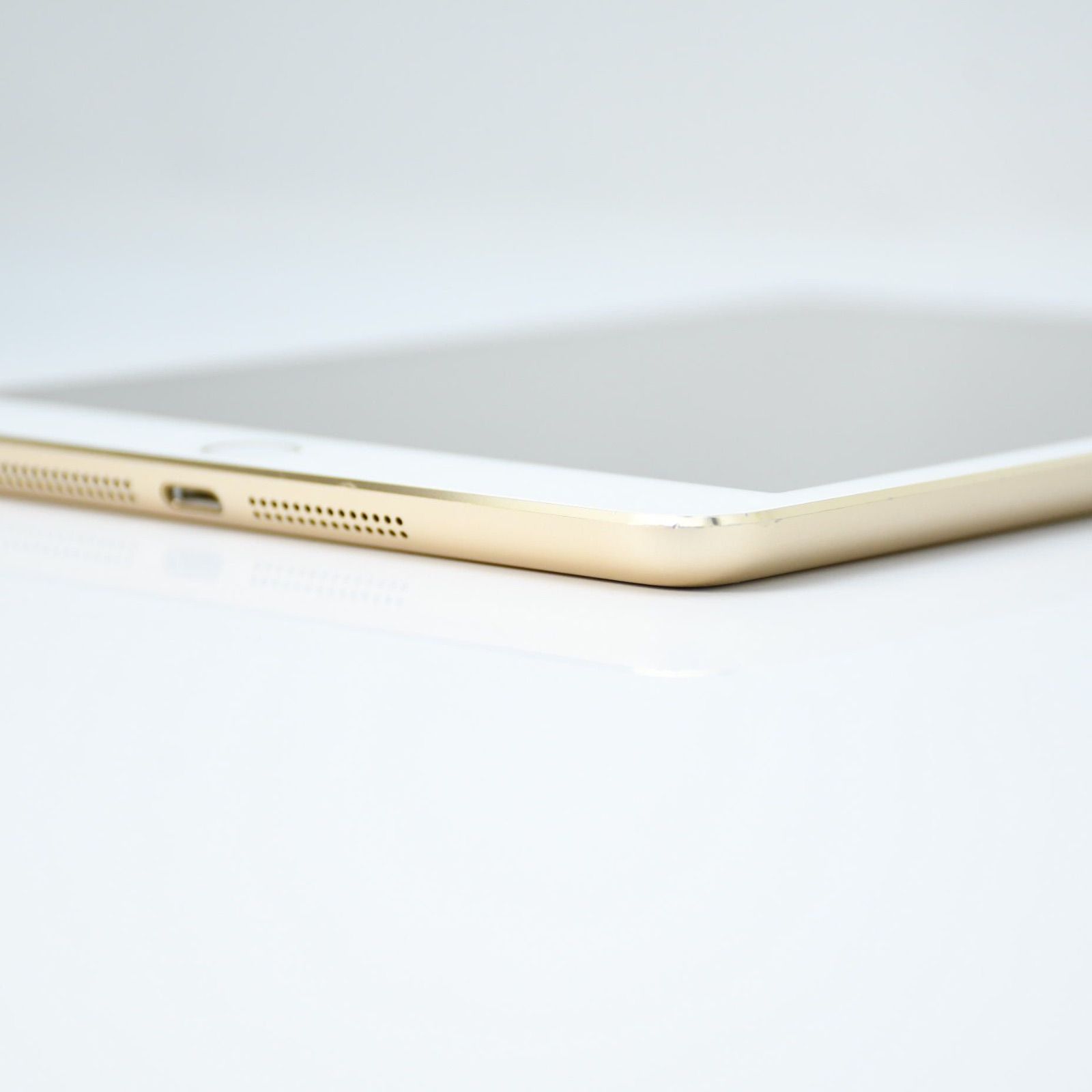 iPad mini 3 64GB ゴールド Wi-Fi 美品 - メルカリ
