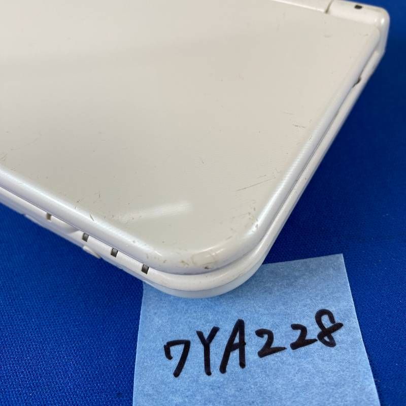◇ワYA228【上下IPS液晶】Newニンテンドー3DSLL パールホワイト 本体 タッチペン 充電ACアダプター セット 希少品 IPSパネル 任天堂 Nintendo 3DS 3DSLL NEW3DS 携帯型ゲーム機 ホワイト 白 第7世代