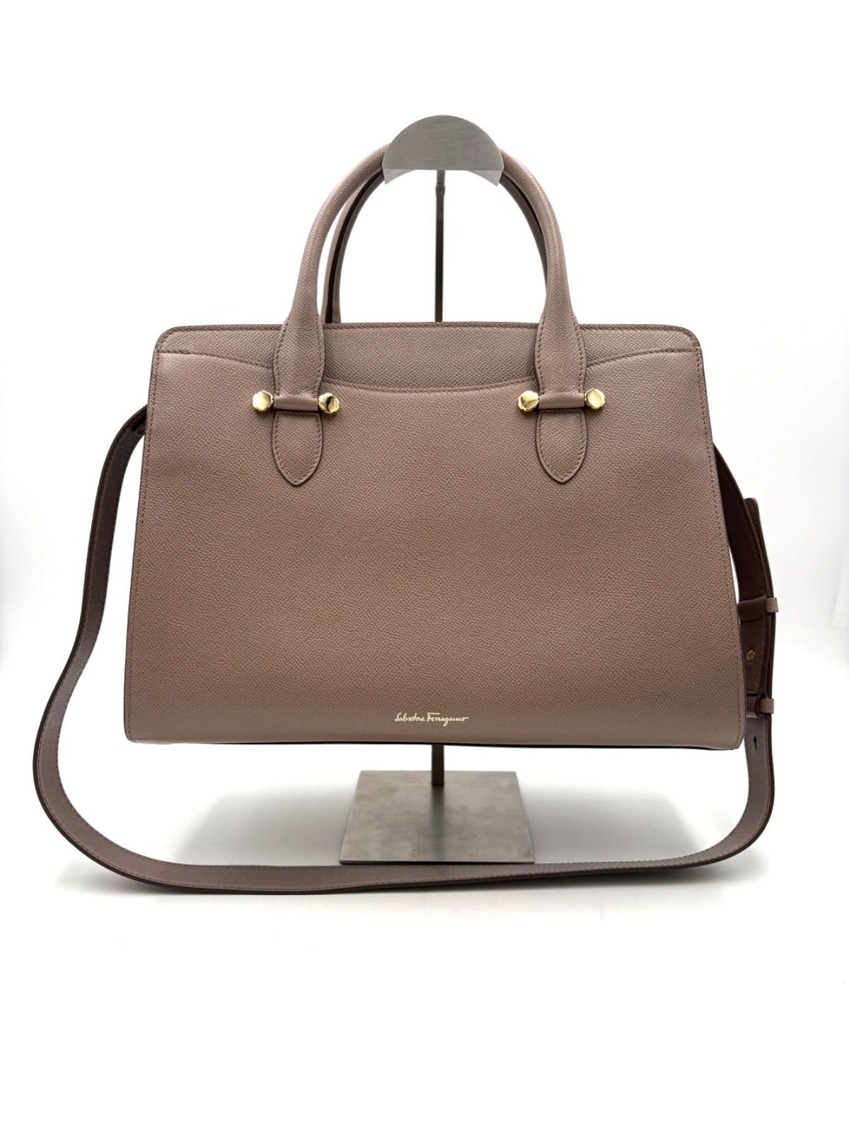 美品　Salvatore Ferragamo サルヴァトーレ フェラガモ 2way ハンドバッグ ショルダーバッグ ベージュ系　ゴールド レザー