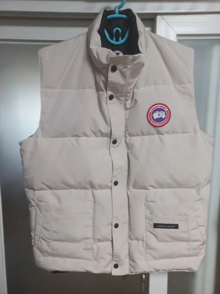 Canada Goose(カナダグース) ユニセックス ダウン ベスト アイボリー L(100)