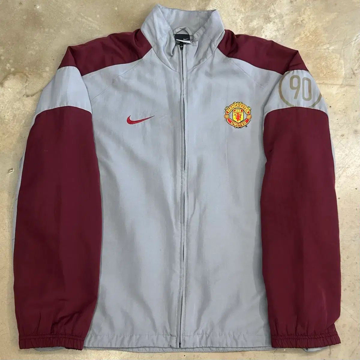 00s NIKE マンチェスターユナイテッド　ウィンドブレイカー　2XL ナイキ 00s マンチェスターユナイテッド Gray バイカラー ウィンド