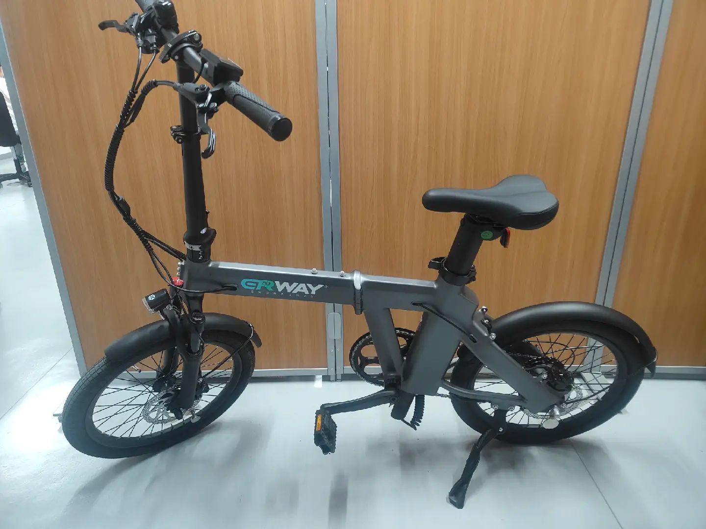 超メルカリ市開催！】折りたたみ電動アシスト自転車 ERWAY A02 グレー