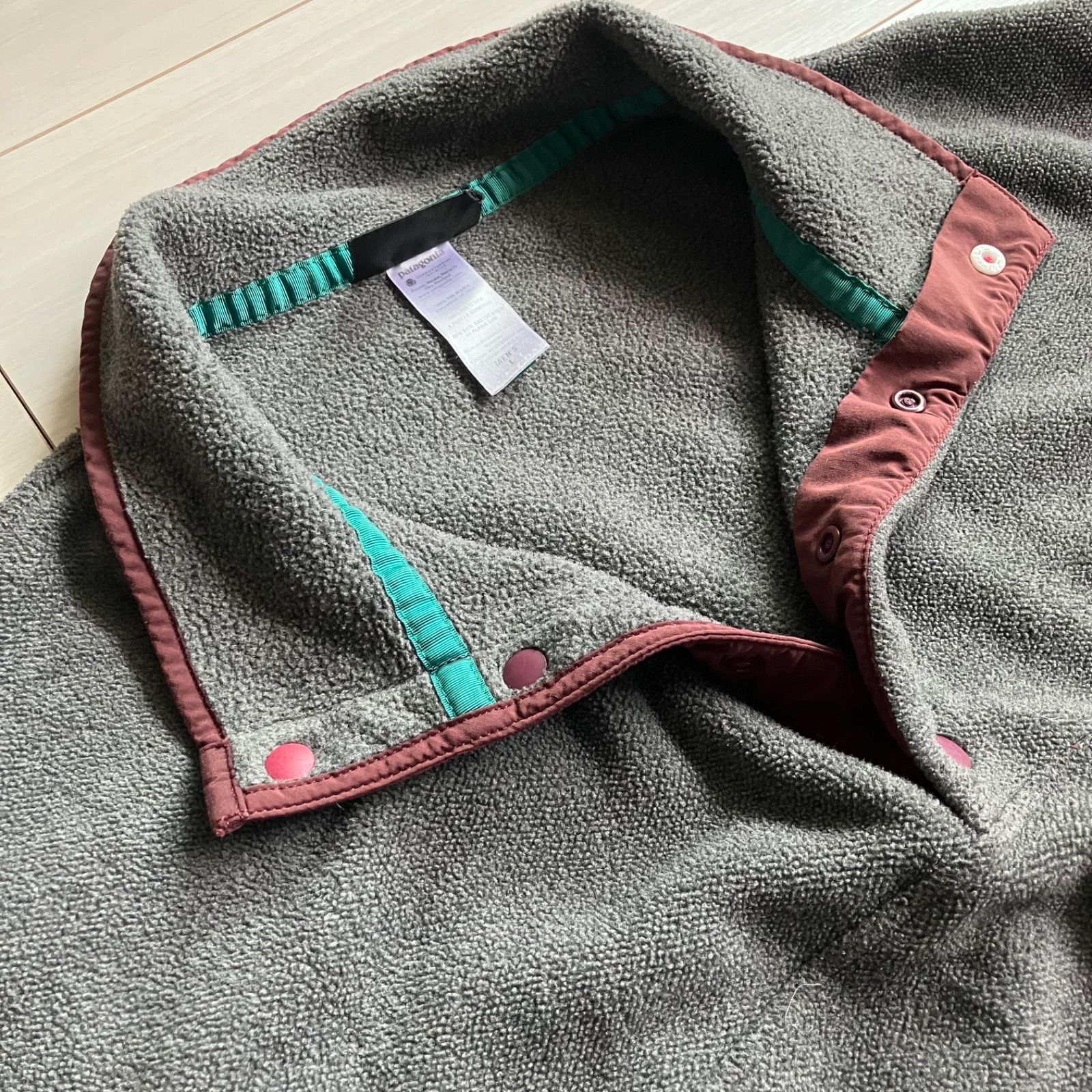 パタゴニア Patagonia シンチラ スナップT グレー x エンジ Lサイズ 