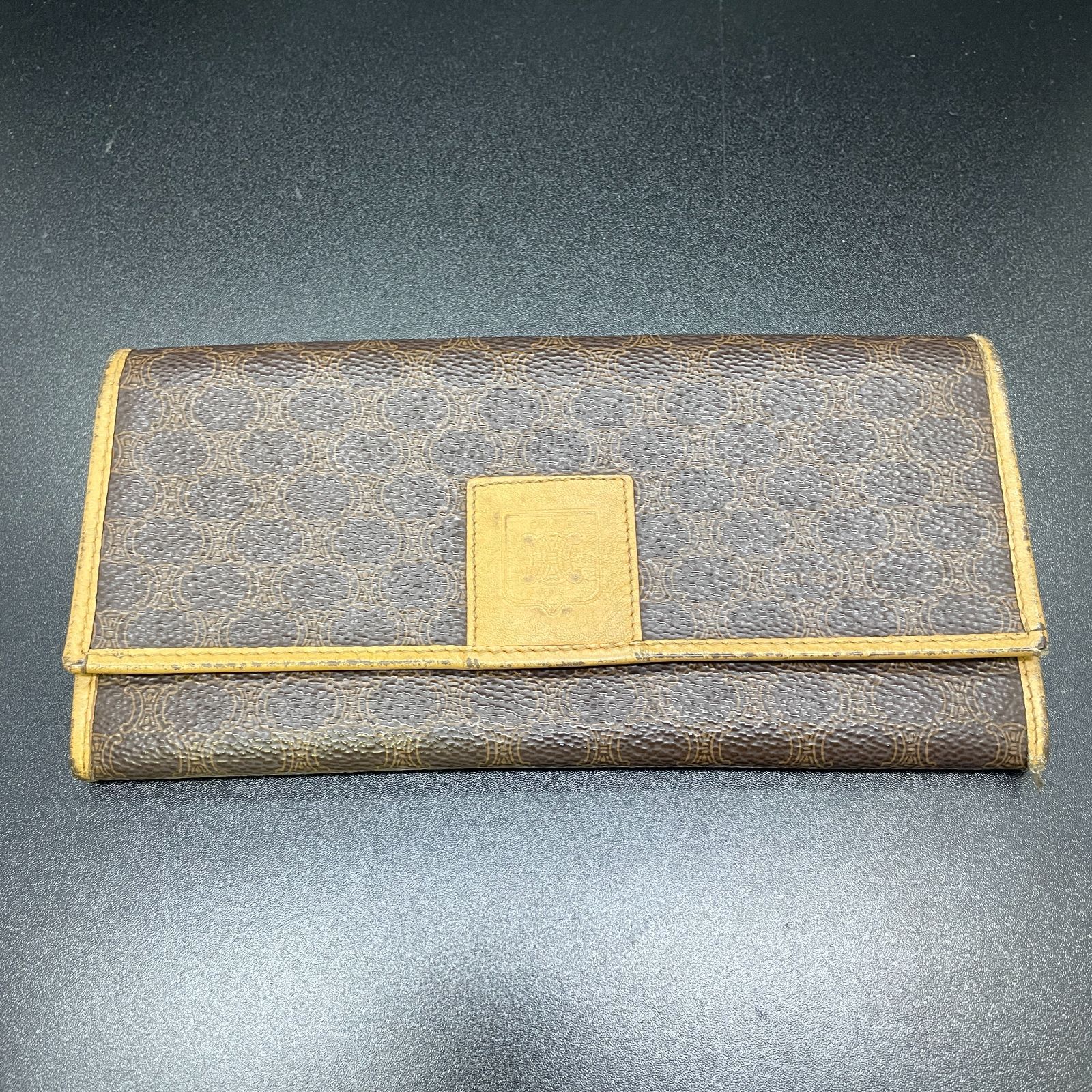 セリーヌ マカダム 長財布 B26051817