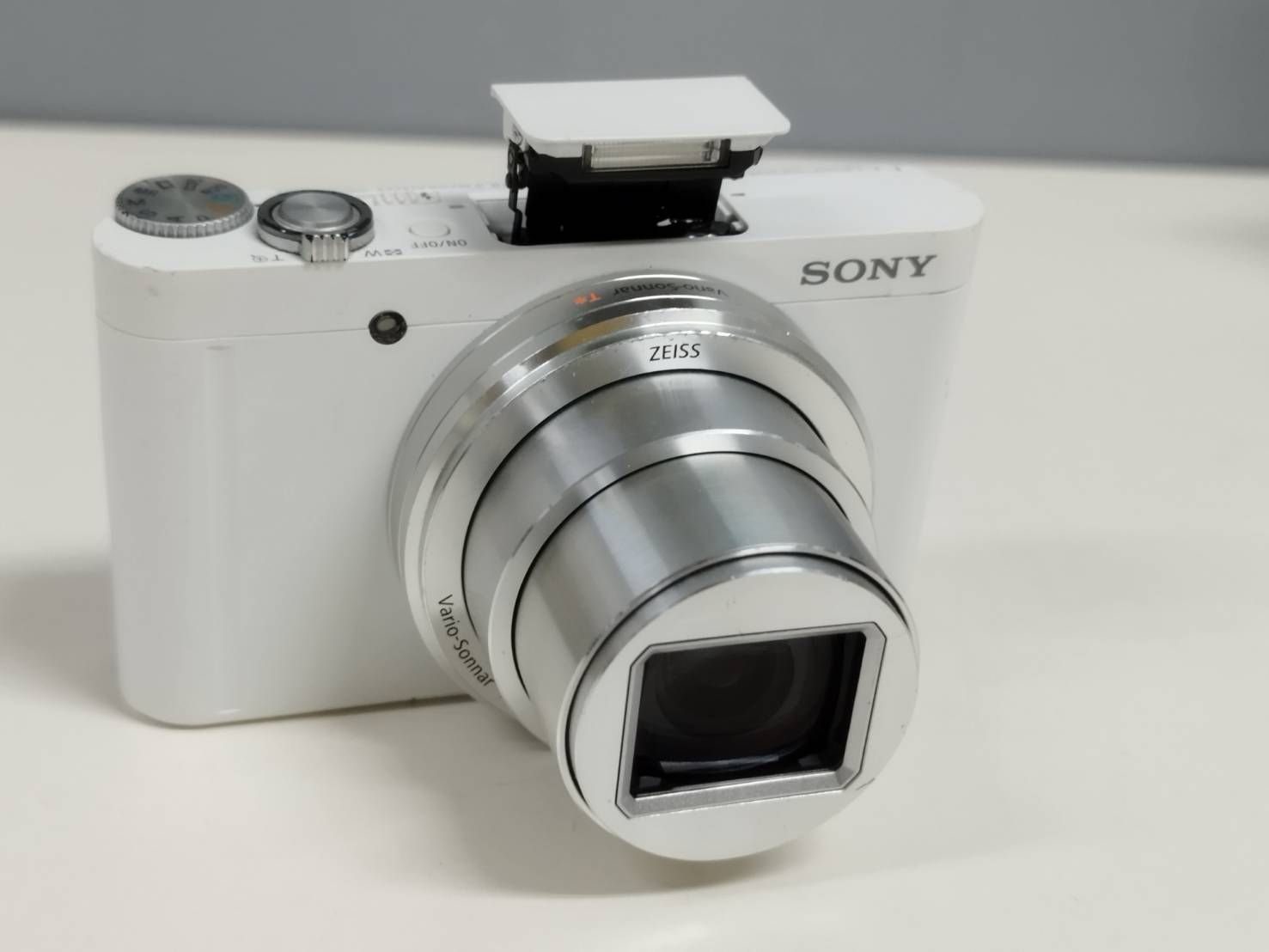 【現状品】SONY DSC-WX500 デジタルスチルカメラ/ホワイト