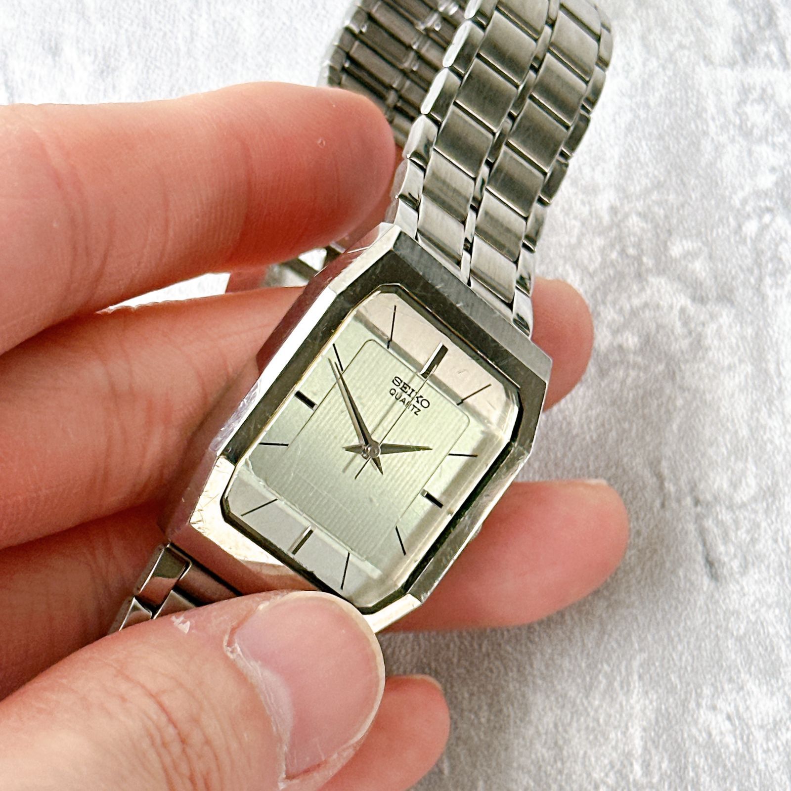 83年製/稼働 セイコー シャリオ 3面カットガラス 7431-5120 超薄型 SEIKO Quartz セイコークオーツ 7431-5120 シャリオ 3面カットガラス