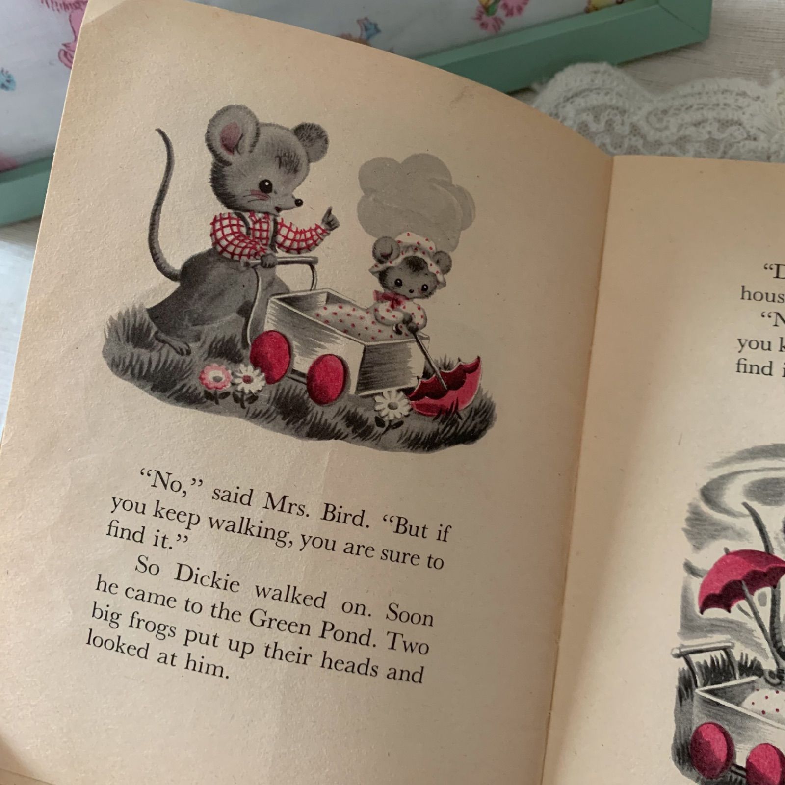 ヴィンテージ絵本 MR. MOLE'S HOUSE ジャンクジャーナル素材 洋書 古書