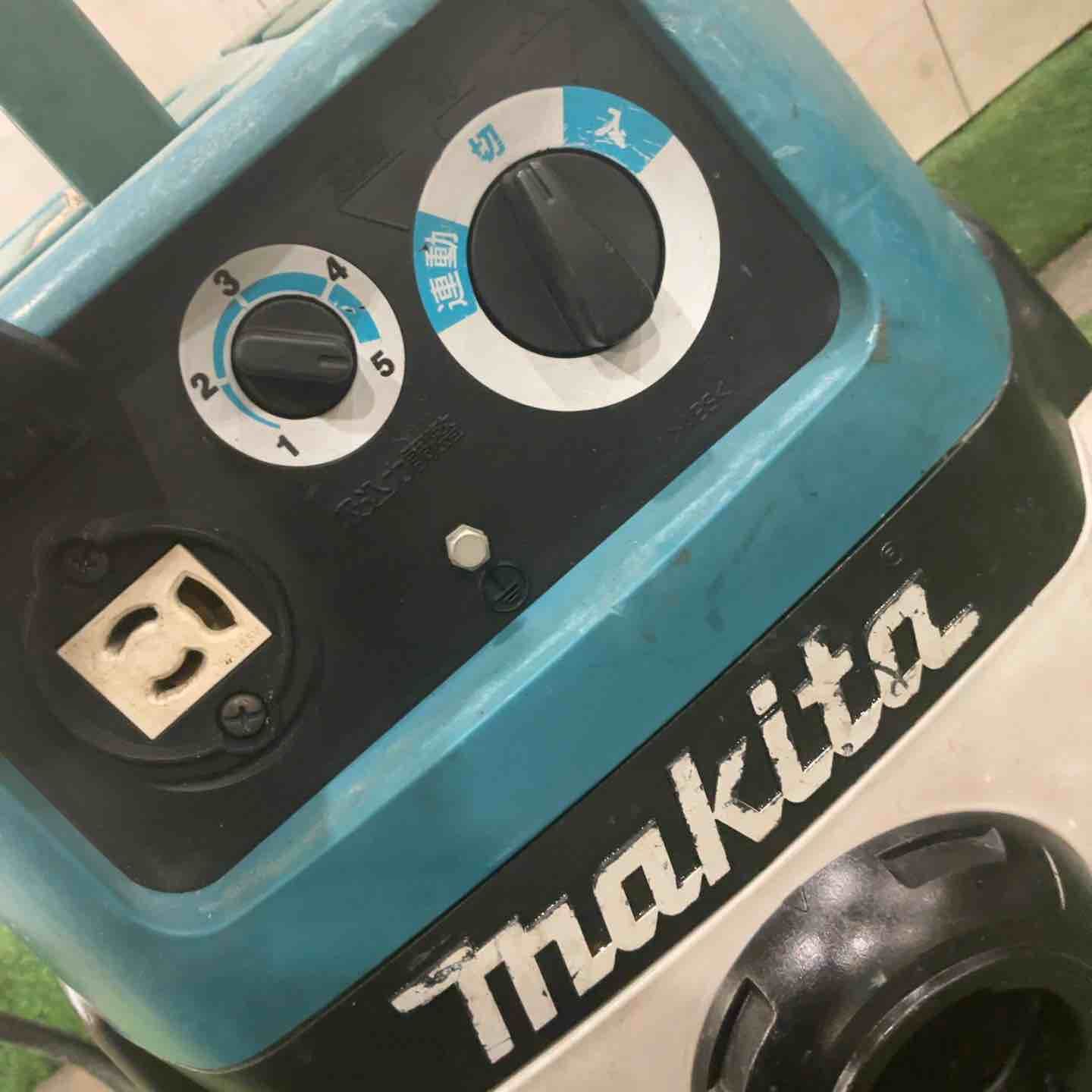 ☆マキタ(makita) 集じん機 乾式 484(P) 動作確認済【川口店】 - メルカリ ☆マキタ(makita) 集じん機 乾式 484(P) 動作確認済【川口店】 - メルカリ
