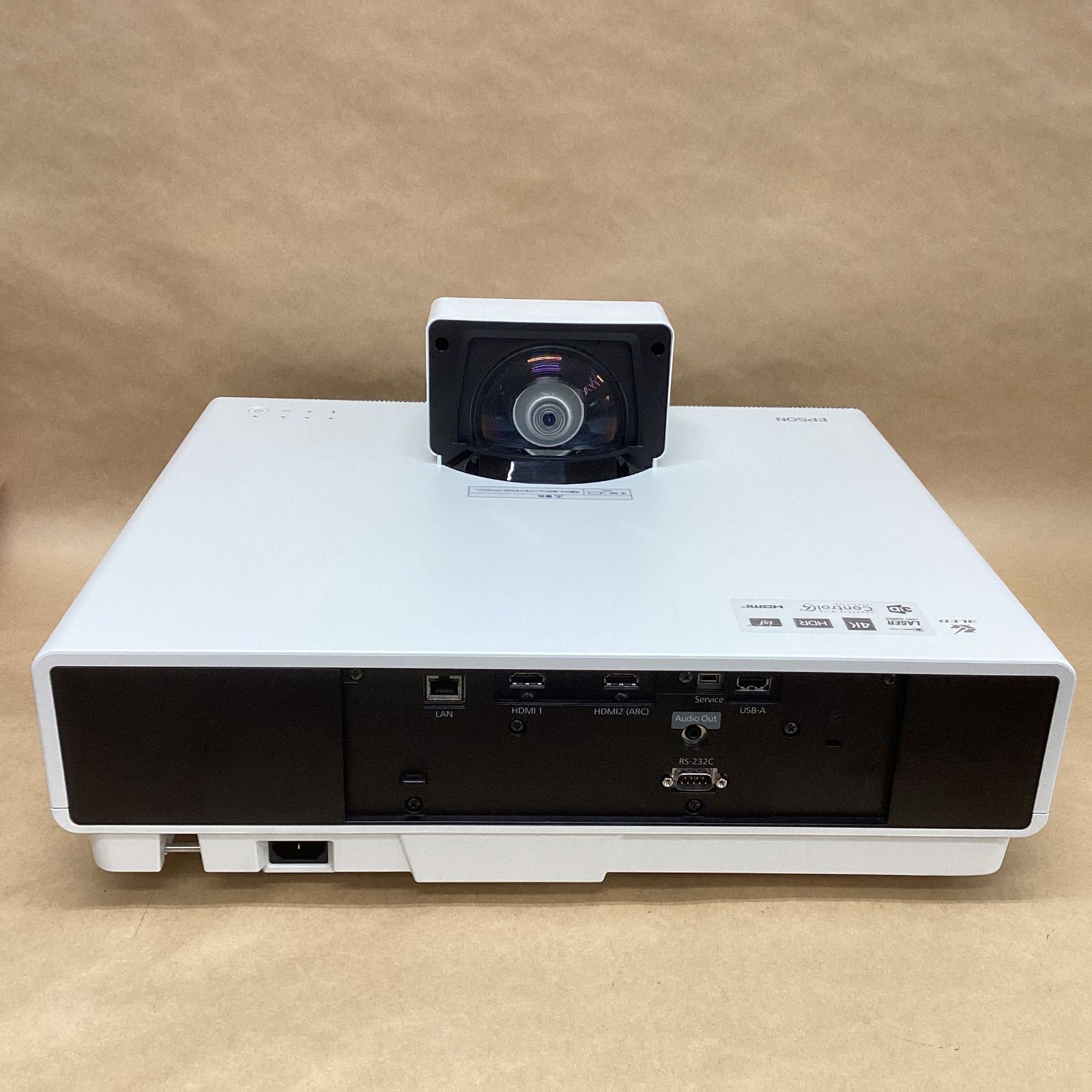 ランプ使用5899時間 エプソン レーザープロジェクター EH-LS500W 4000ルメーン 超短焦点 4K対応 Android TV HDMIケーブル 接続ケーブル リモコン 説明書付き