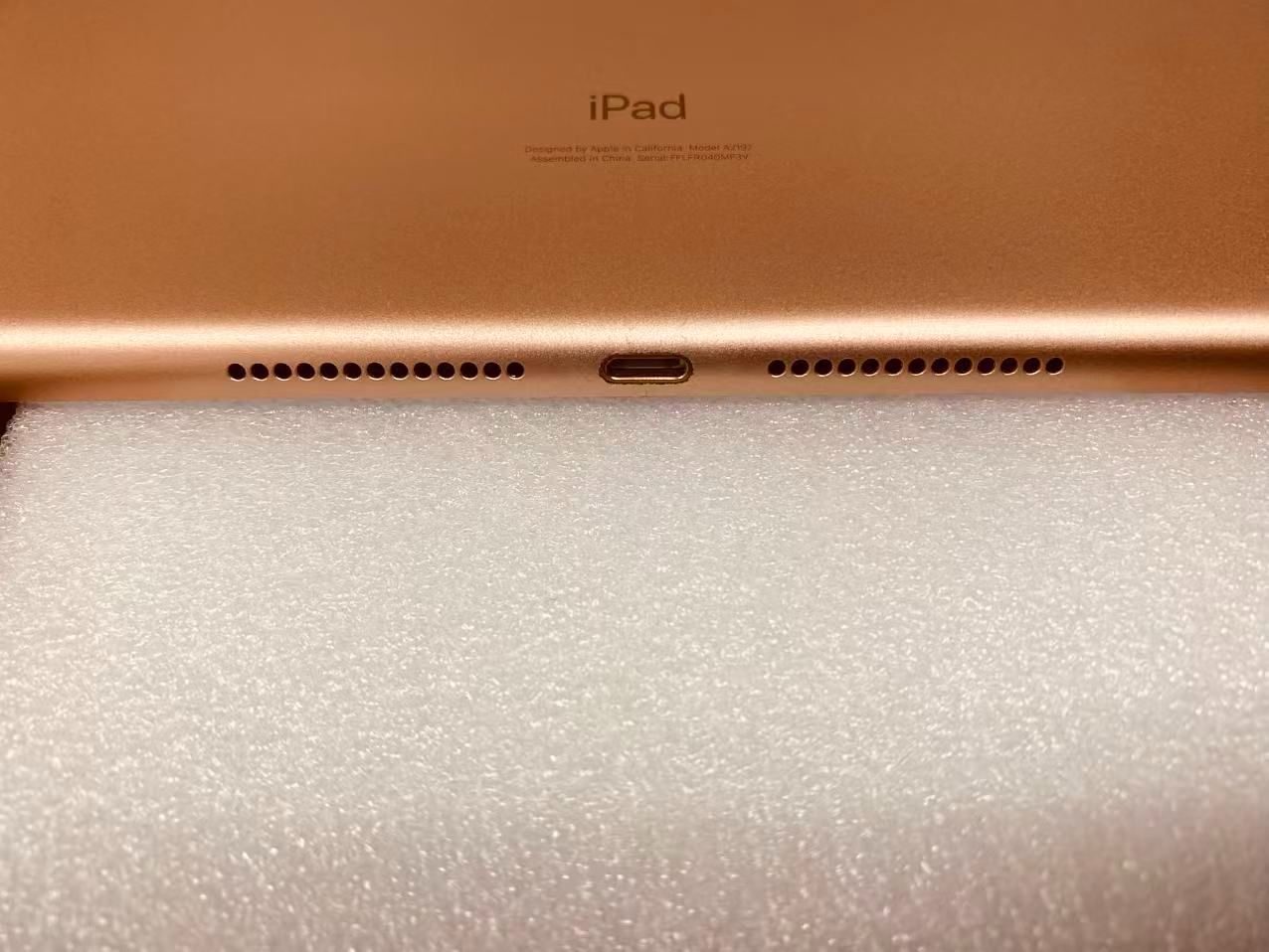 動作確認・初期化済み】電池97％Apple iPad 第7世代 Wi-Fi 128GB Gold